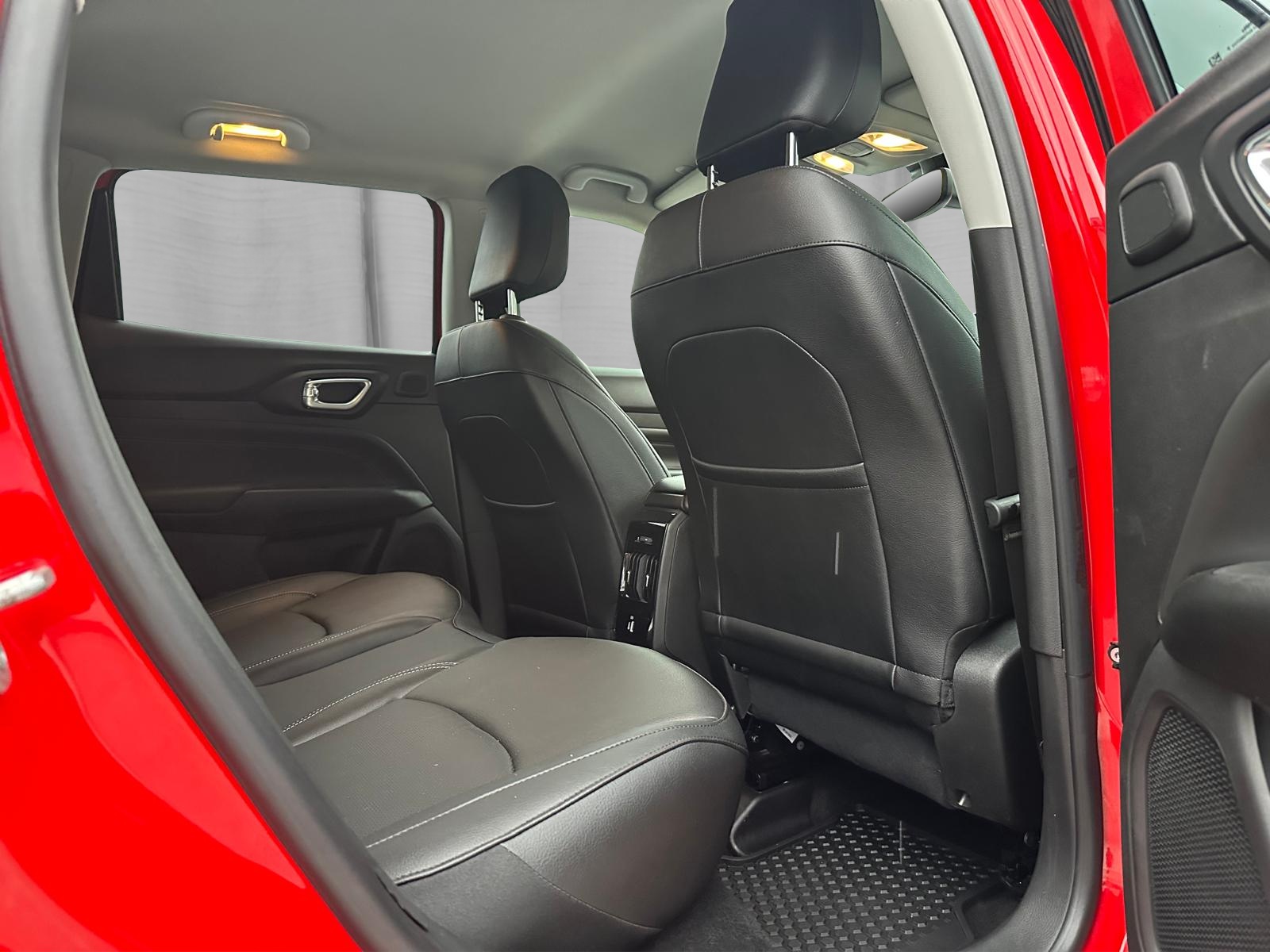 JEEP Compass 1.3 T PHEV Swiss Limited Plus AWD-image-13