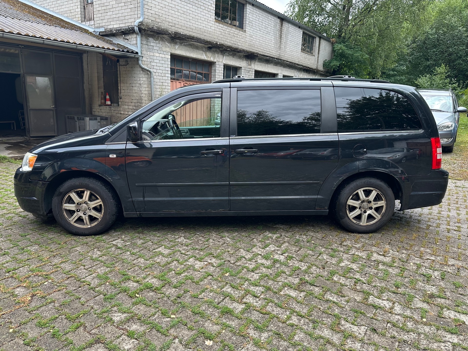 CHRYSLER Grand Voyager 2.8 CRD Touring Automatic FIXPREIS (BETRIEBSFERIEN bis 09.08.26)-image-7
