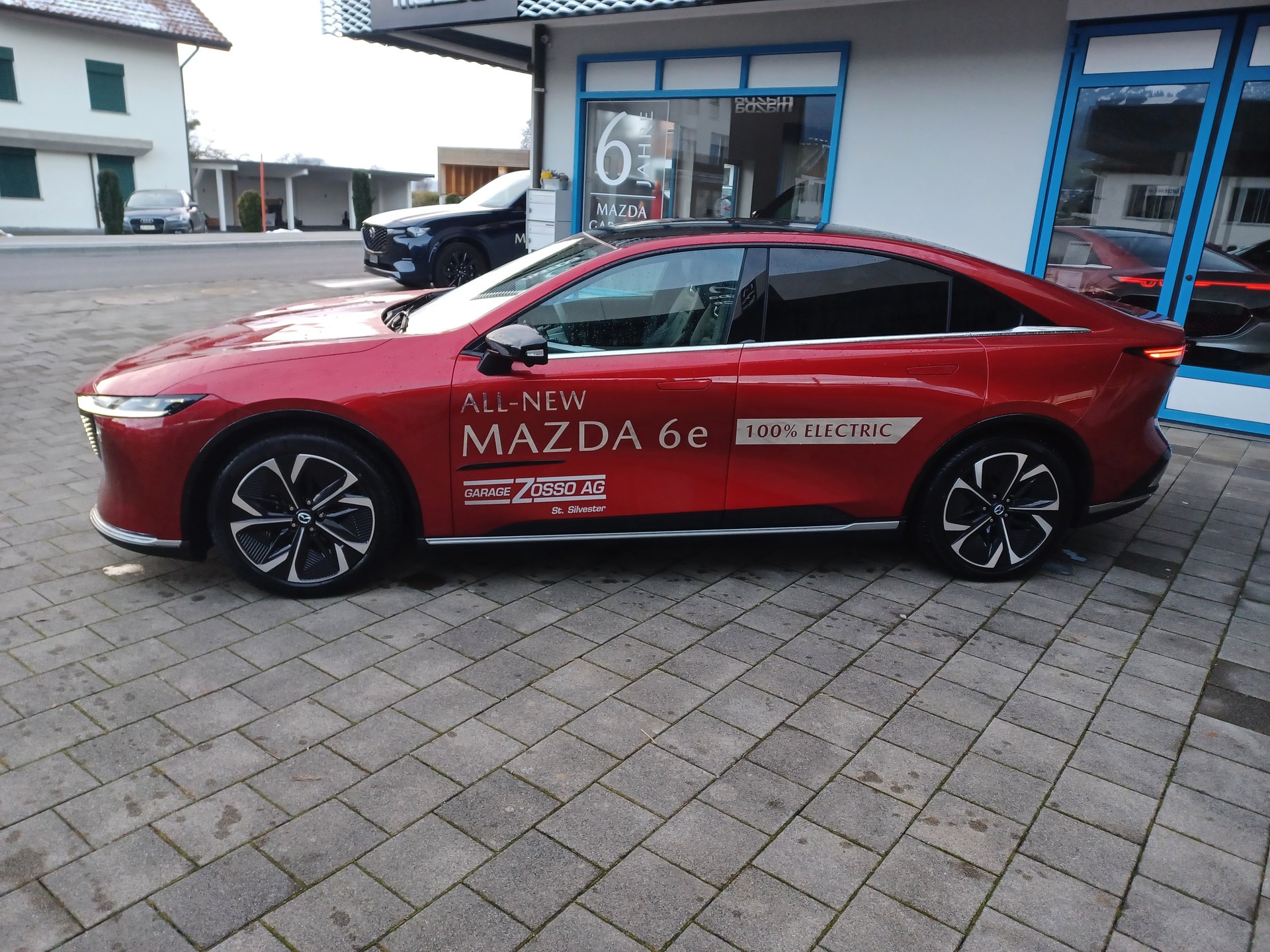 MAZDA 6e 258 69kWh Takumi-image-1