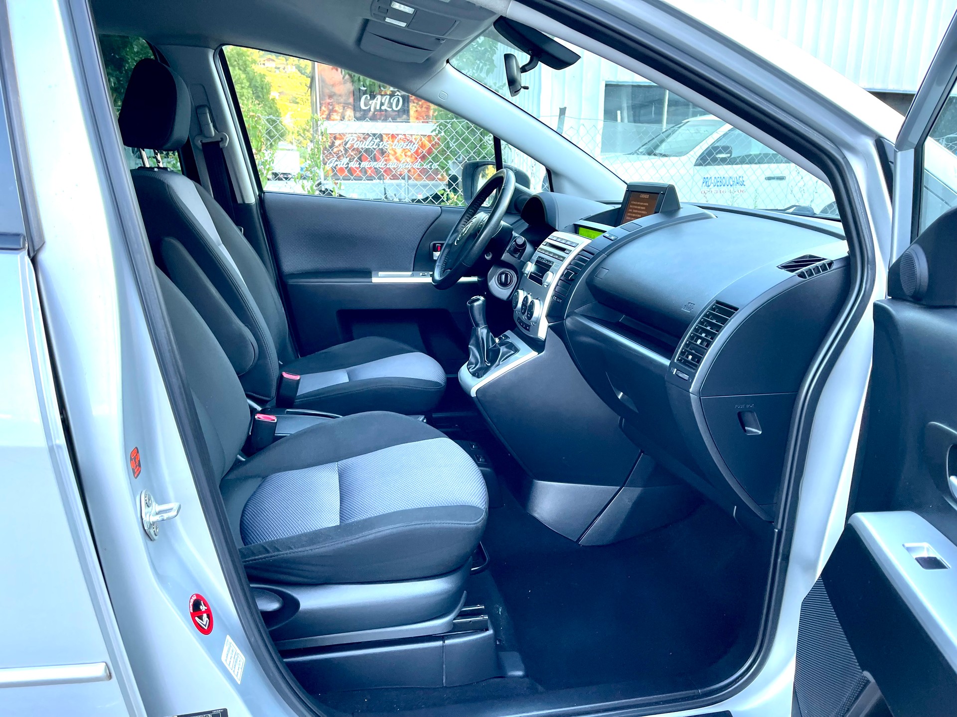MAZDA 5 2.0d 16V Exclusive-image-25