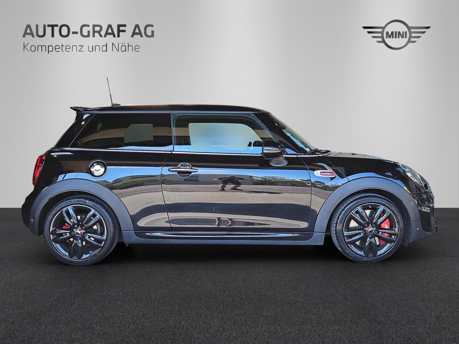 MINI JCW 3door F65-image-5
