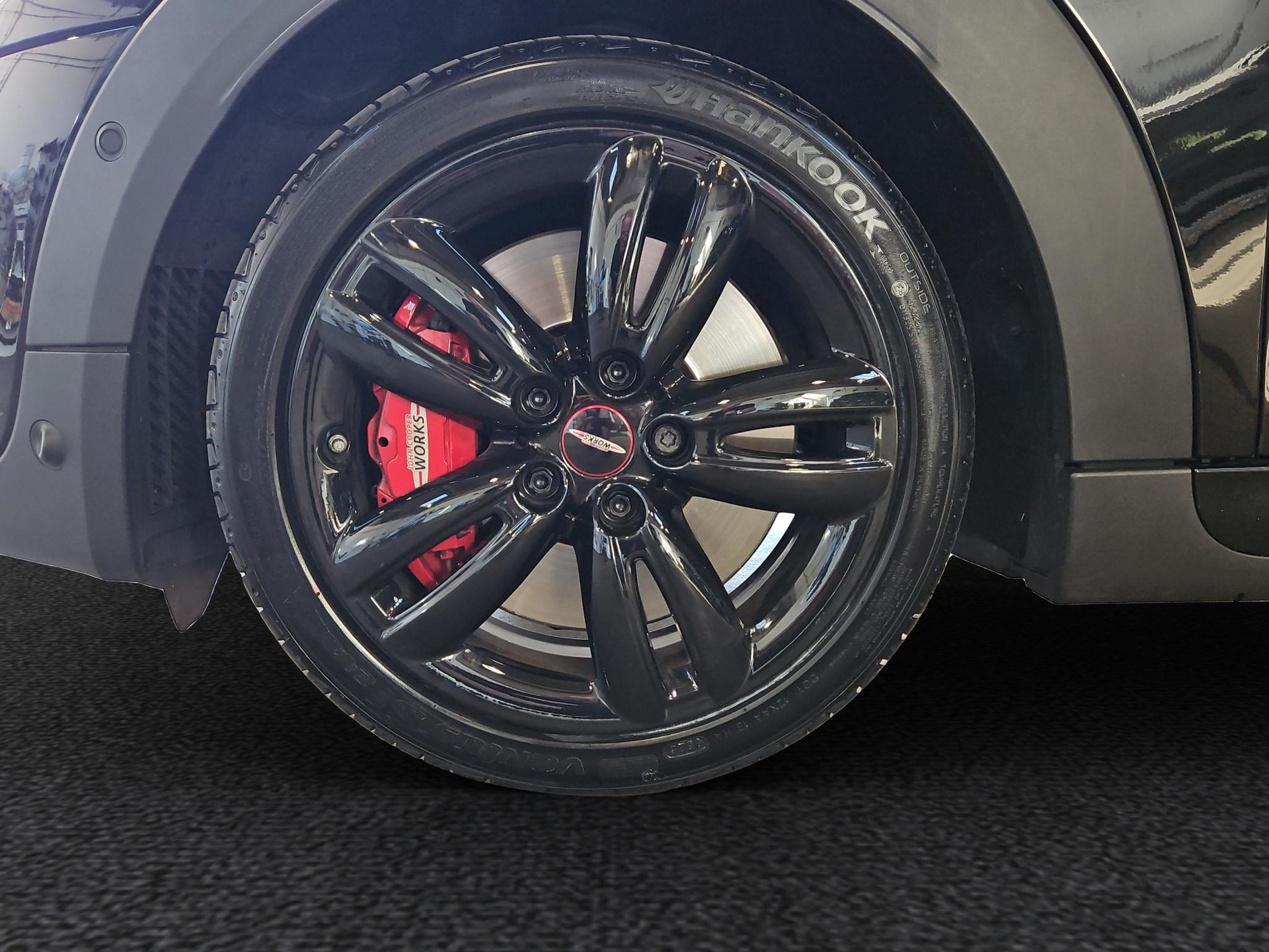 MINI JCW 3door F65-image-9