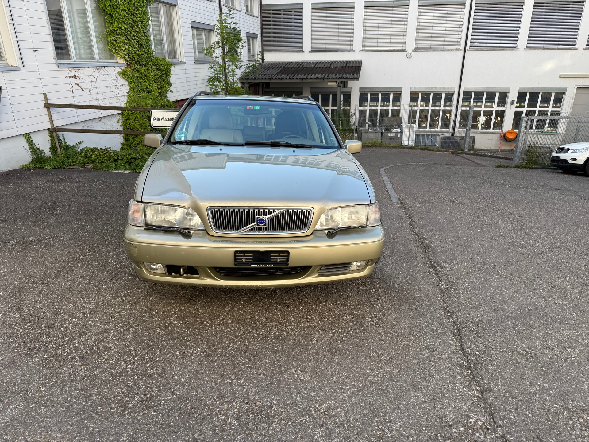 VOLVO V70 2.4 T