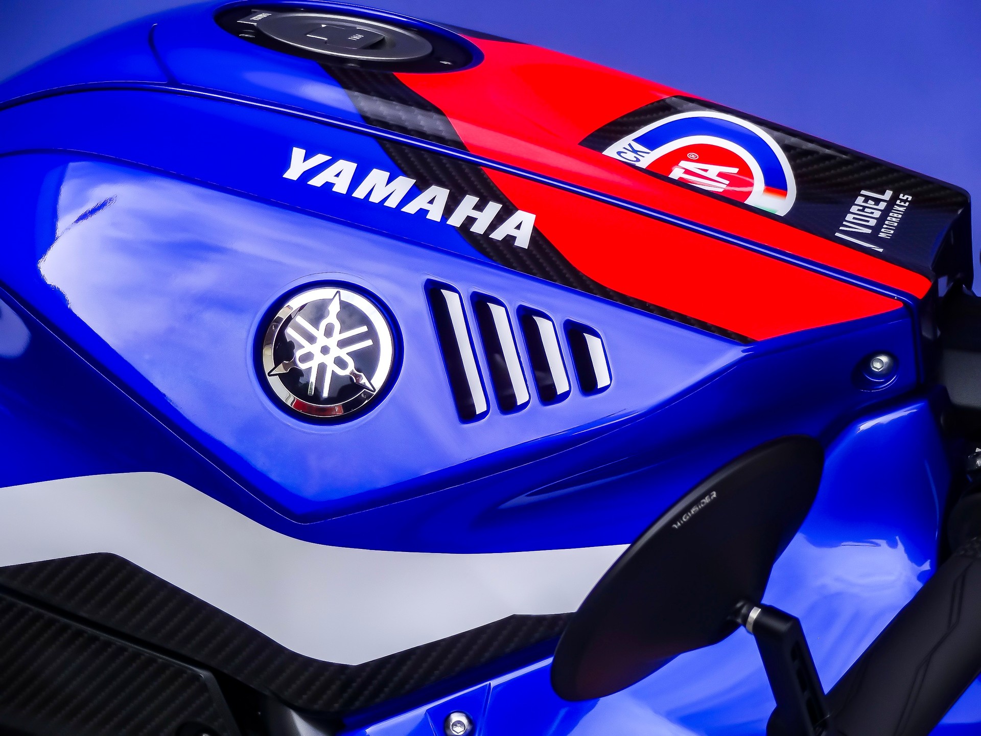 YAMAHA YZF-R7 (35kW)-image-11