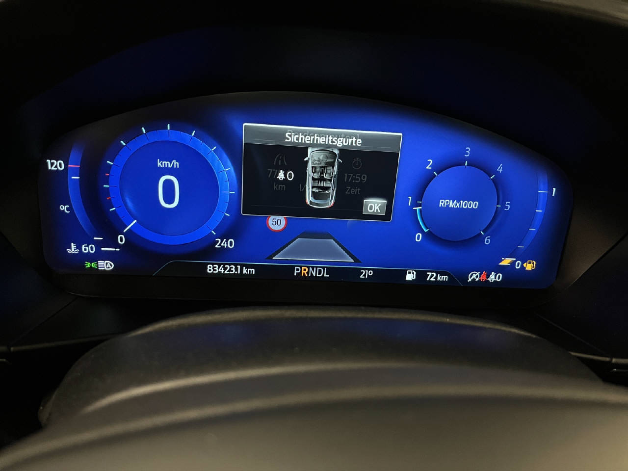 FORD Focus Station Wagon 2.0 EcoBlue 150 Vignale-image-8