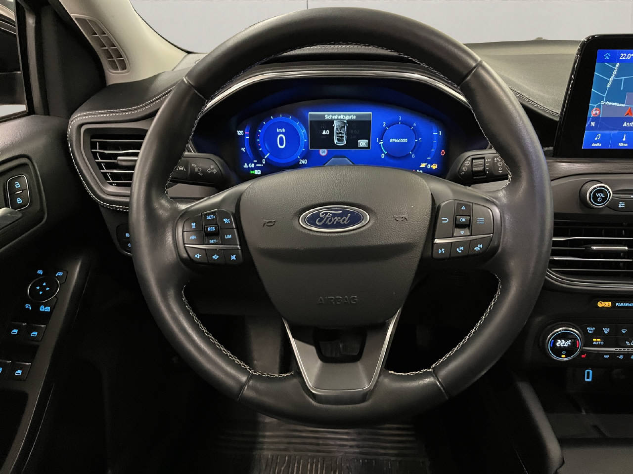 FORD Focus Station Wagon 2.0 EcoBlue 150 Vignale-image-6