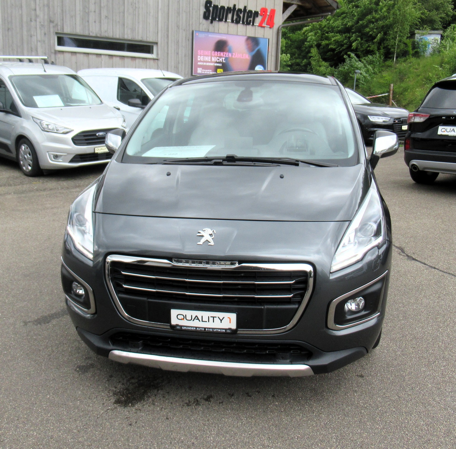 PEUGEOT 3008 1.2 Pure Tech Féline-showroom-element-1