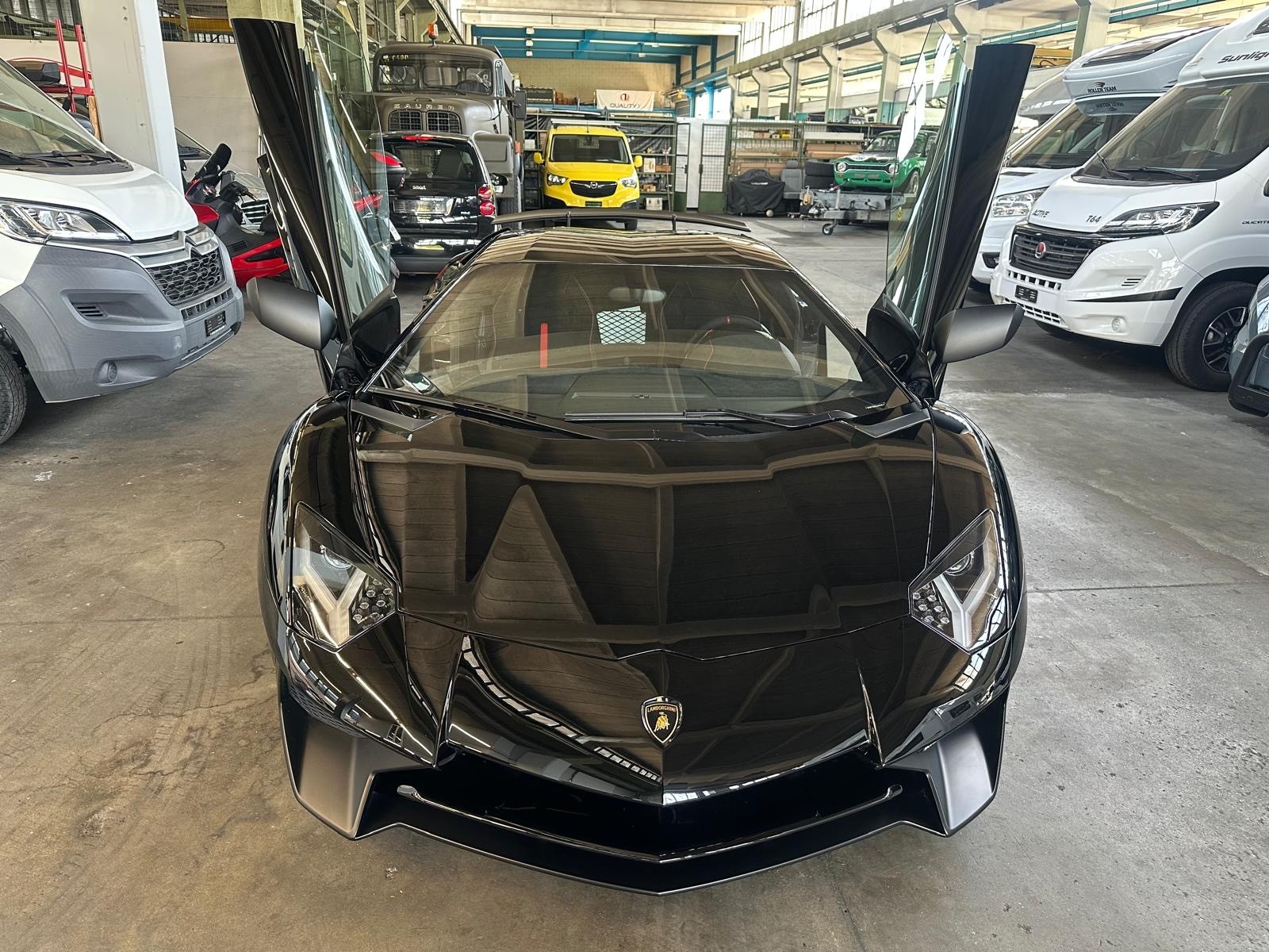 LAMBORGHINI Aventador LP750-4 Superveloce Coupé E-Gear-showroom-element-1