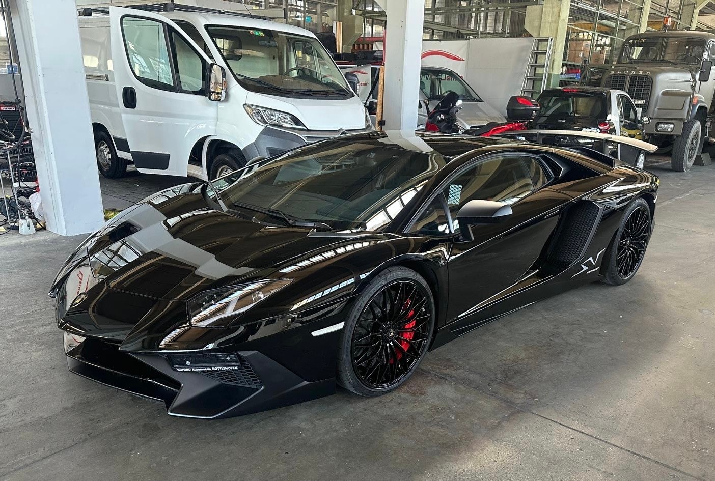 LAMBORGHINI Aventador LP750-4 Superveloce Coupé E-Gear-image-7