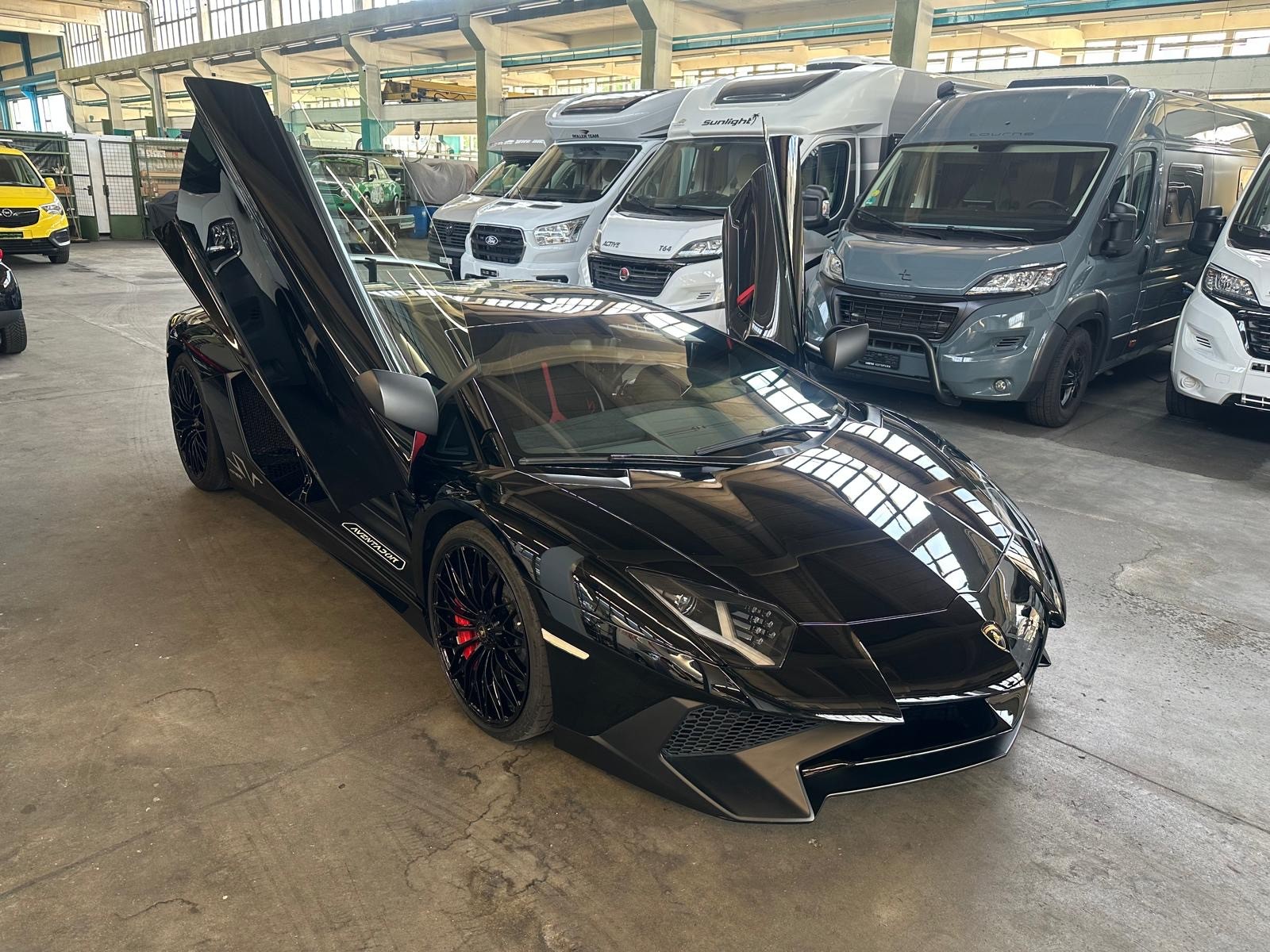 LAMBORGHINI Aventador LP750-4 Superveloce Coupé E-Gear-image-8