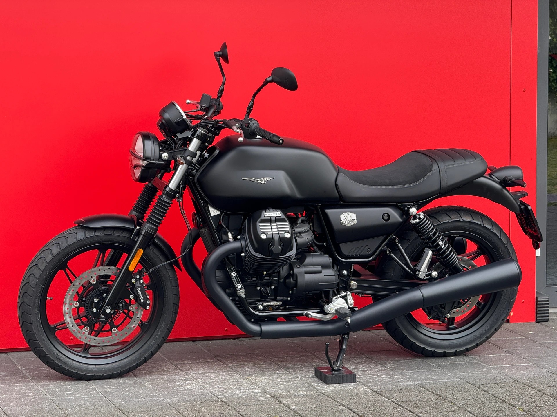 MOTO GUZZI V7 IV 850 Stone-image-9