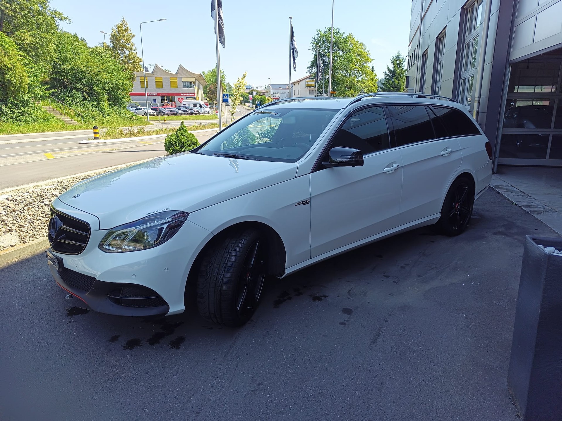 MERCEDES-BENZ E 250 BlueTEC Avantgarde 4Matic 7G-Tronic
