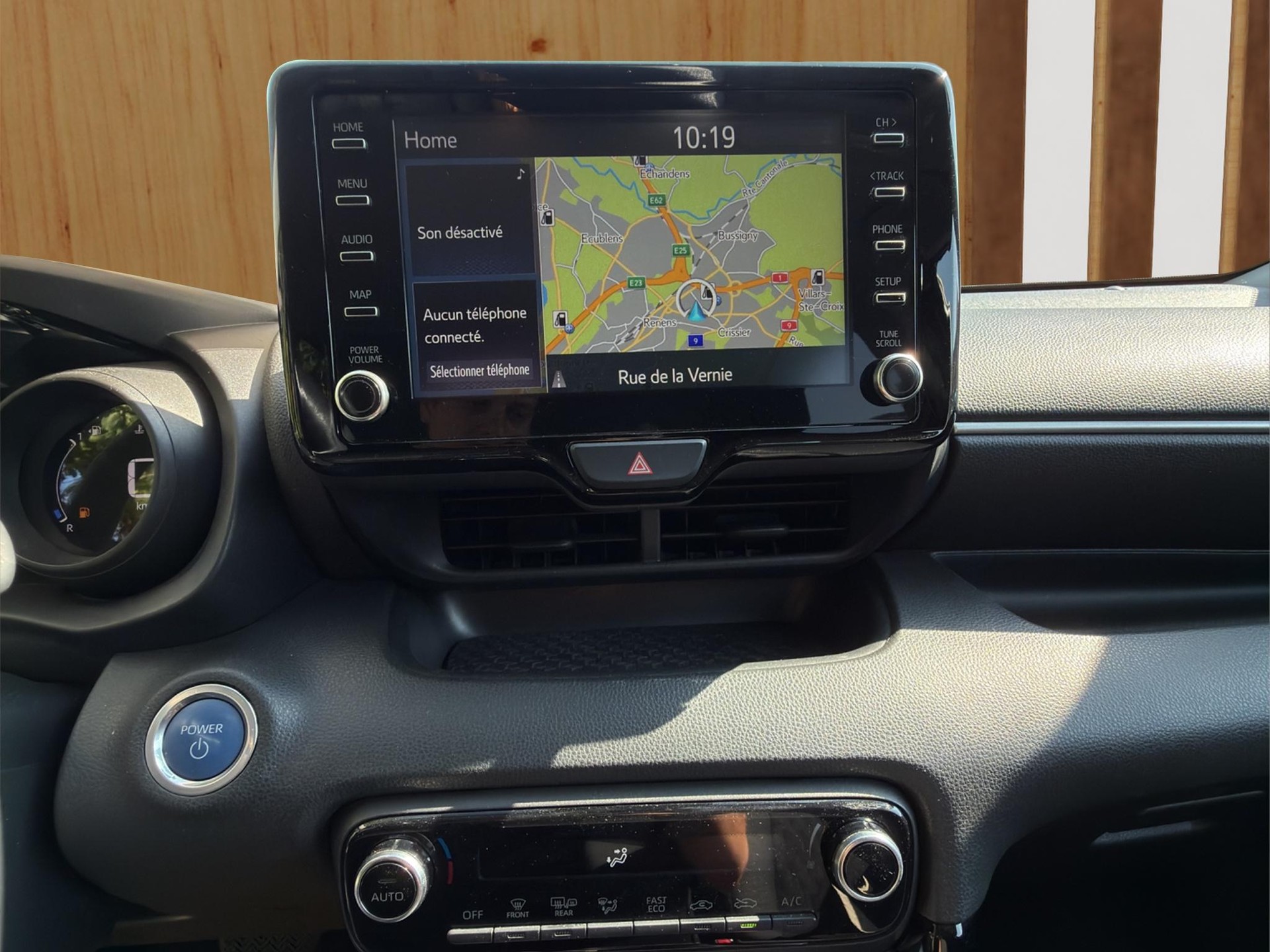 TOYOTA Yaris 1.5 VVT-i HSD Trend-image-16