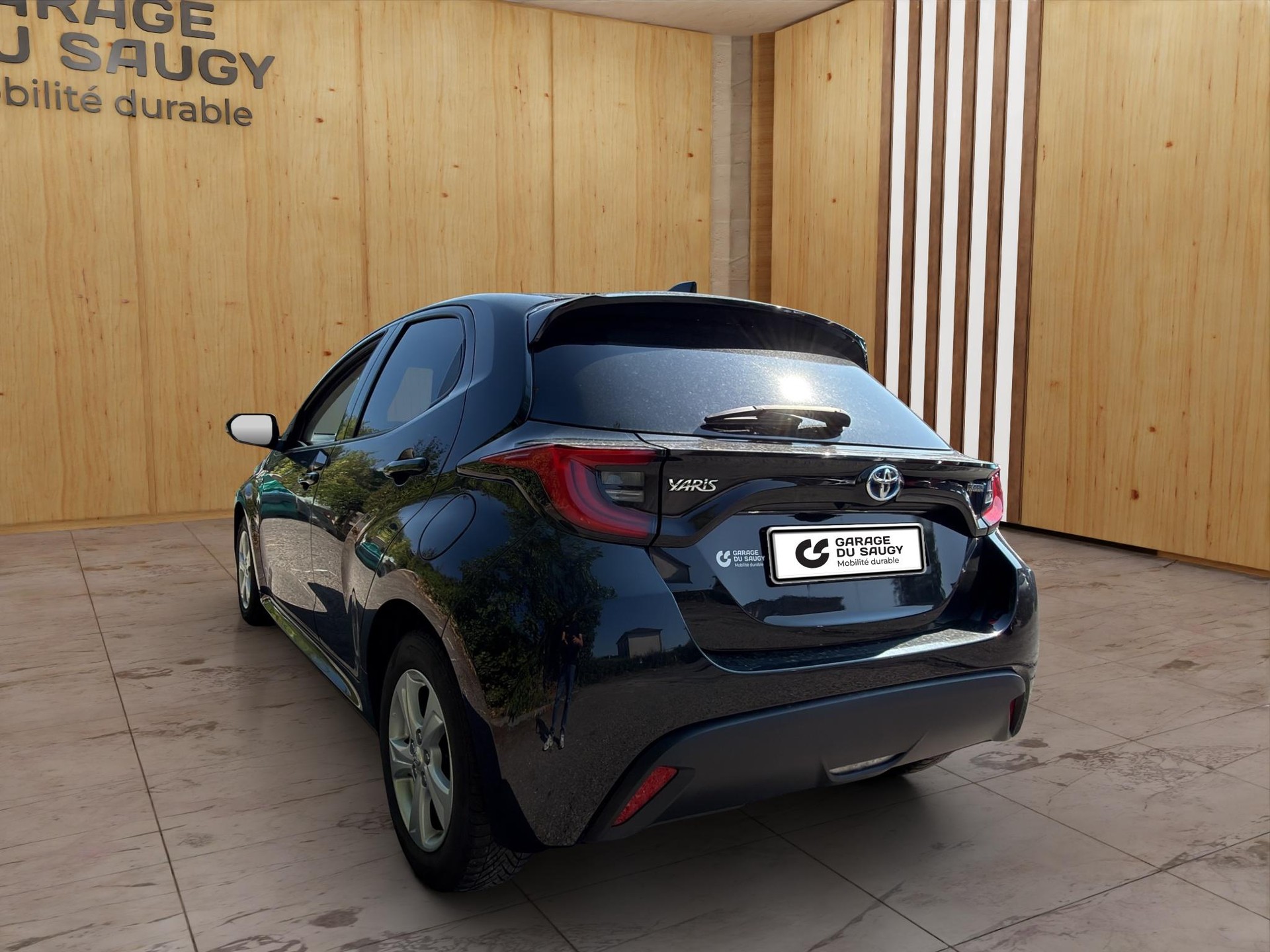 TOYOTA Yaris 1.5 VVT-i HSD Trend-showroom-element-3