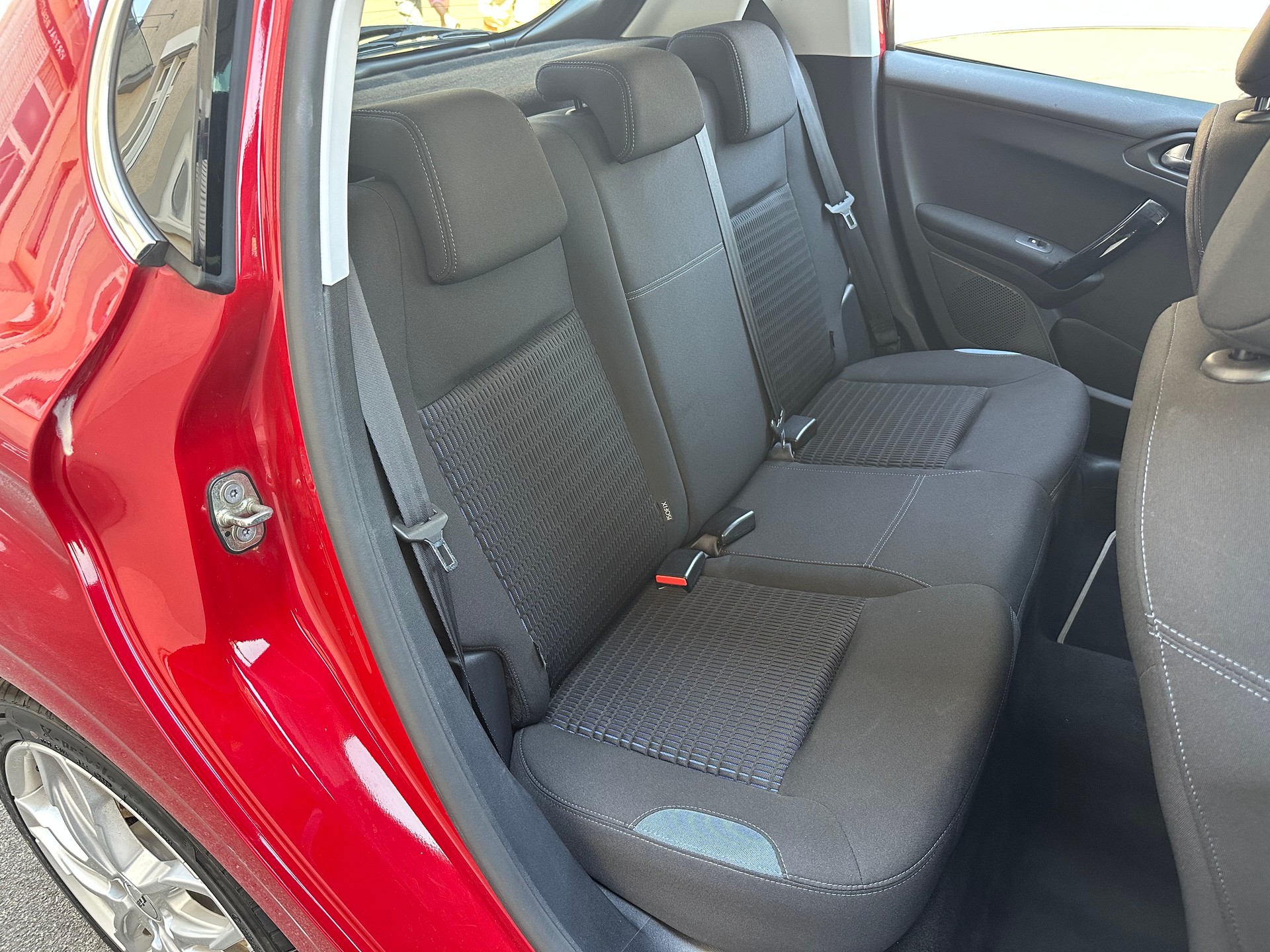 PEUGEOT 208 1.6 VTI Allure Automatik-image-16