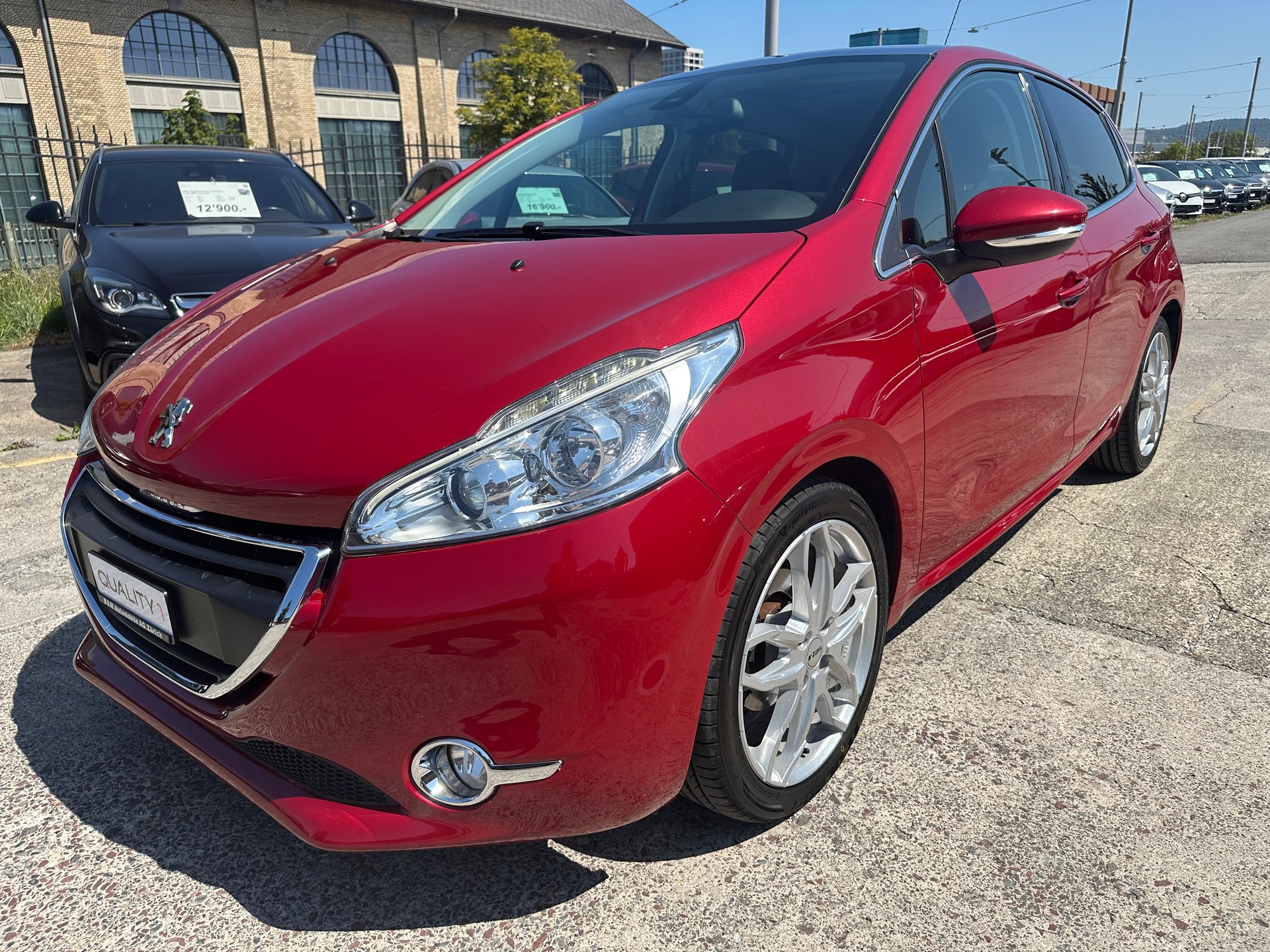 PEUGEOT 208 1.6 VTI Allure Automatik