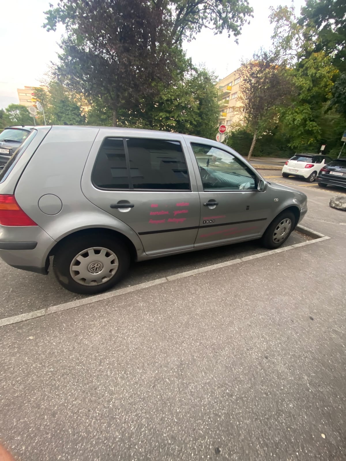 VW Golf 1.6 Pacific Automatic-image-0