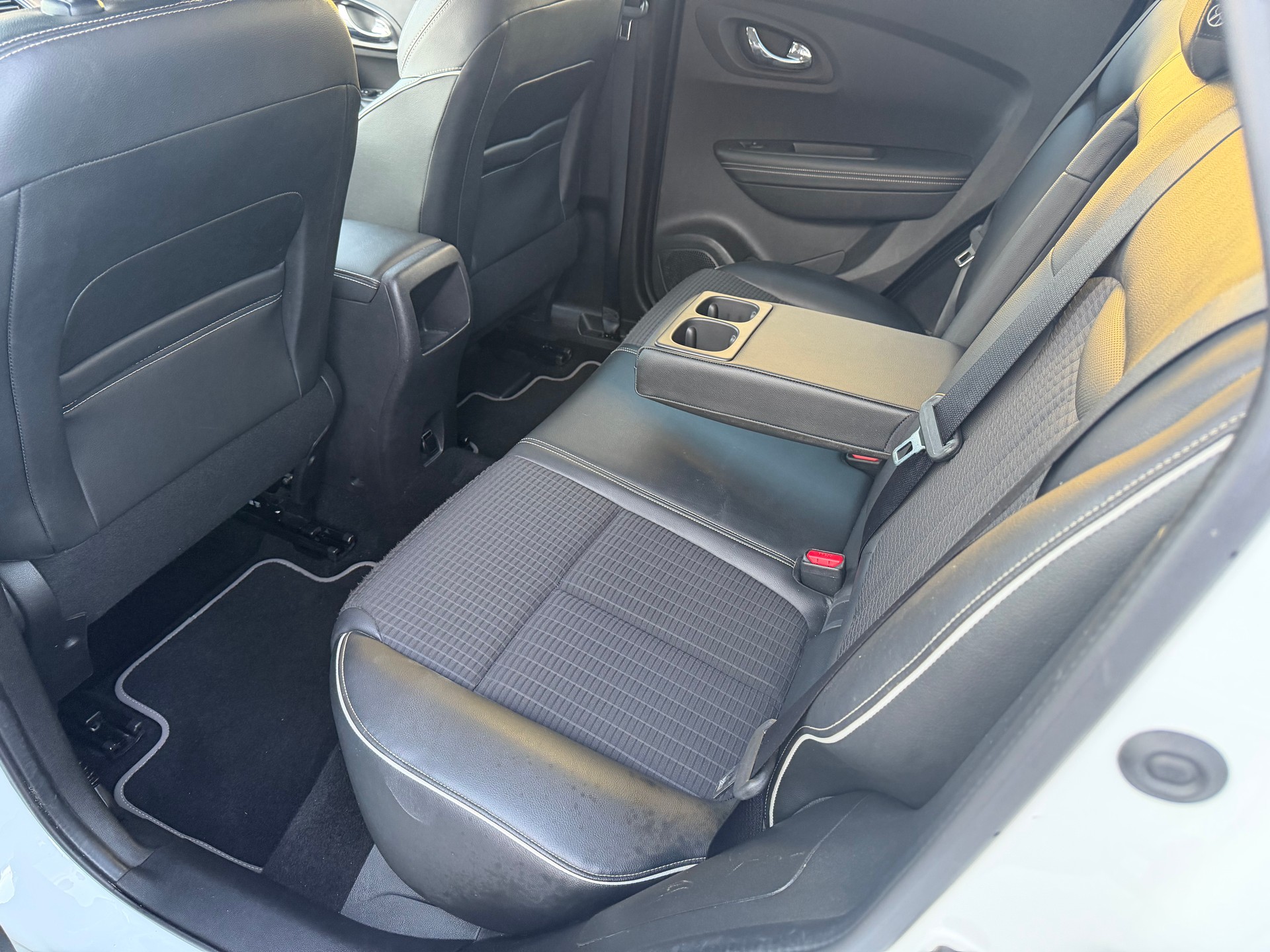 RENAULT Kadjar 1.2 16V Turbo Bose-image-9