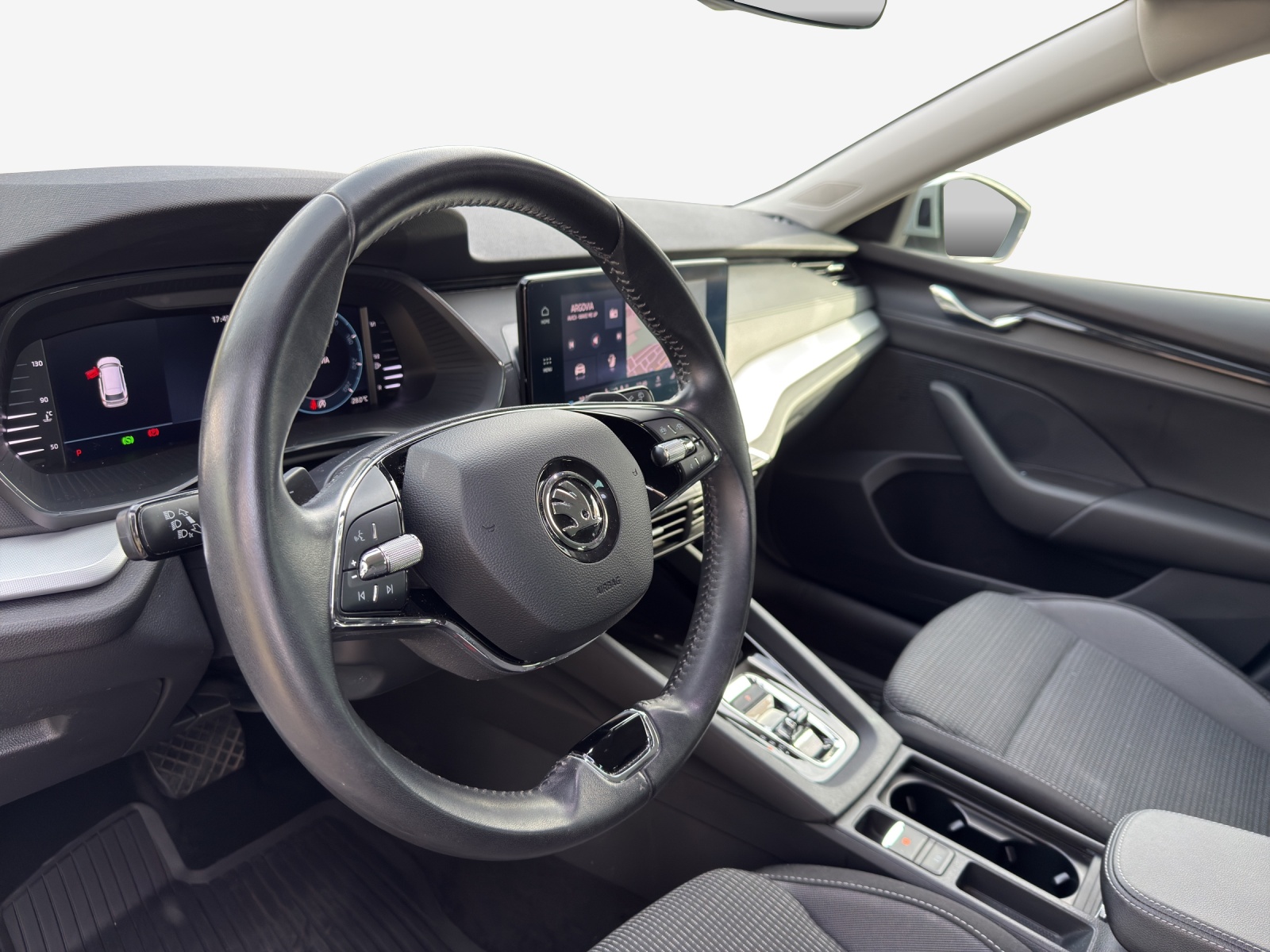SKODA Octavia Combi 2.0 TDI DSG Ambition 4x4-image-13