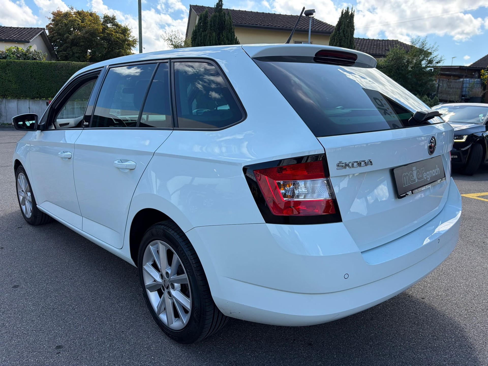 SKODA Fabia 1.4 TDI Ambition-image-5