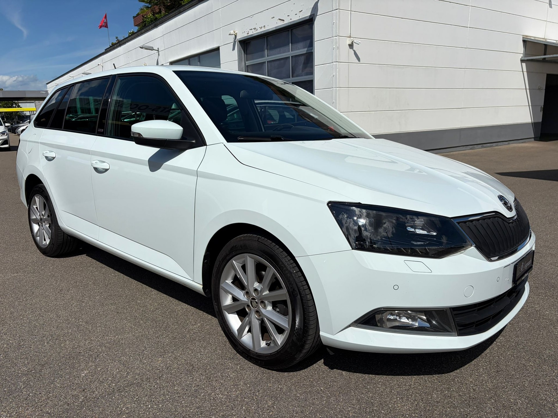 SKODA Fabia 1.4 TDI Ambition-image-2