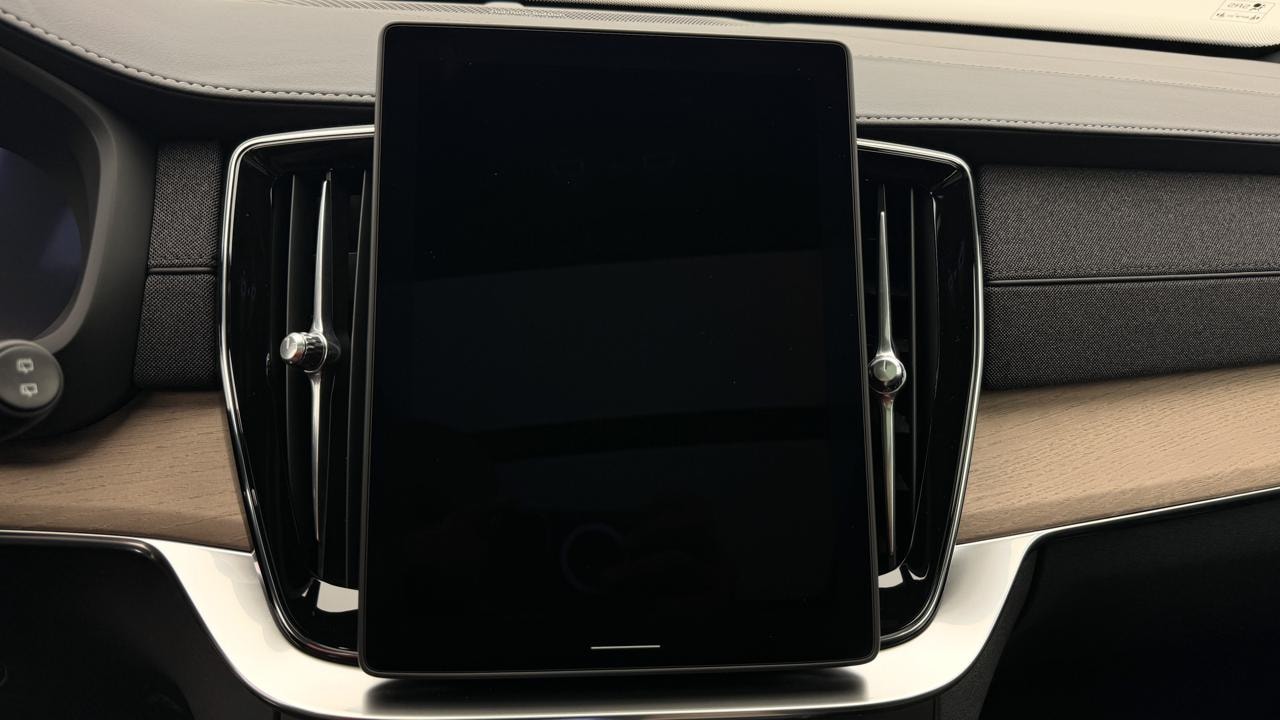 VOLVO XC90 T8 AWD PluginHybrid Ultra Dark Geartronic-image-7