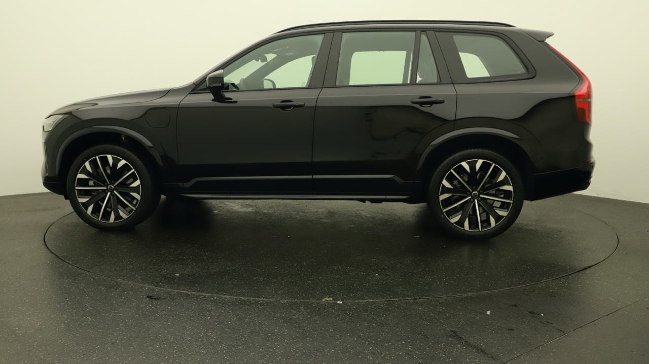 VOLVO XC90 T8 AWD PluginHybrid Ultra Dark Geartronic-showroom-element-1
