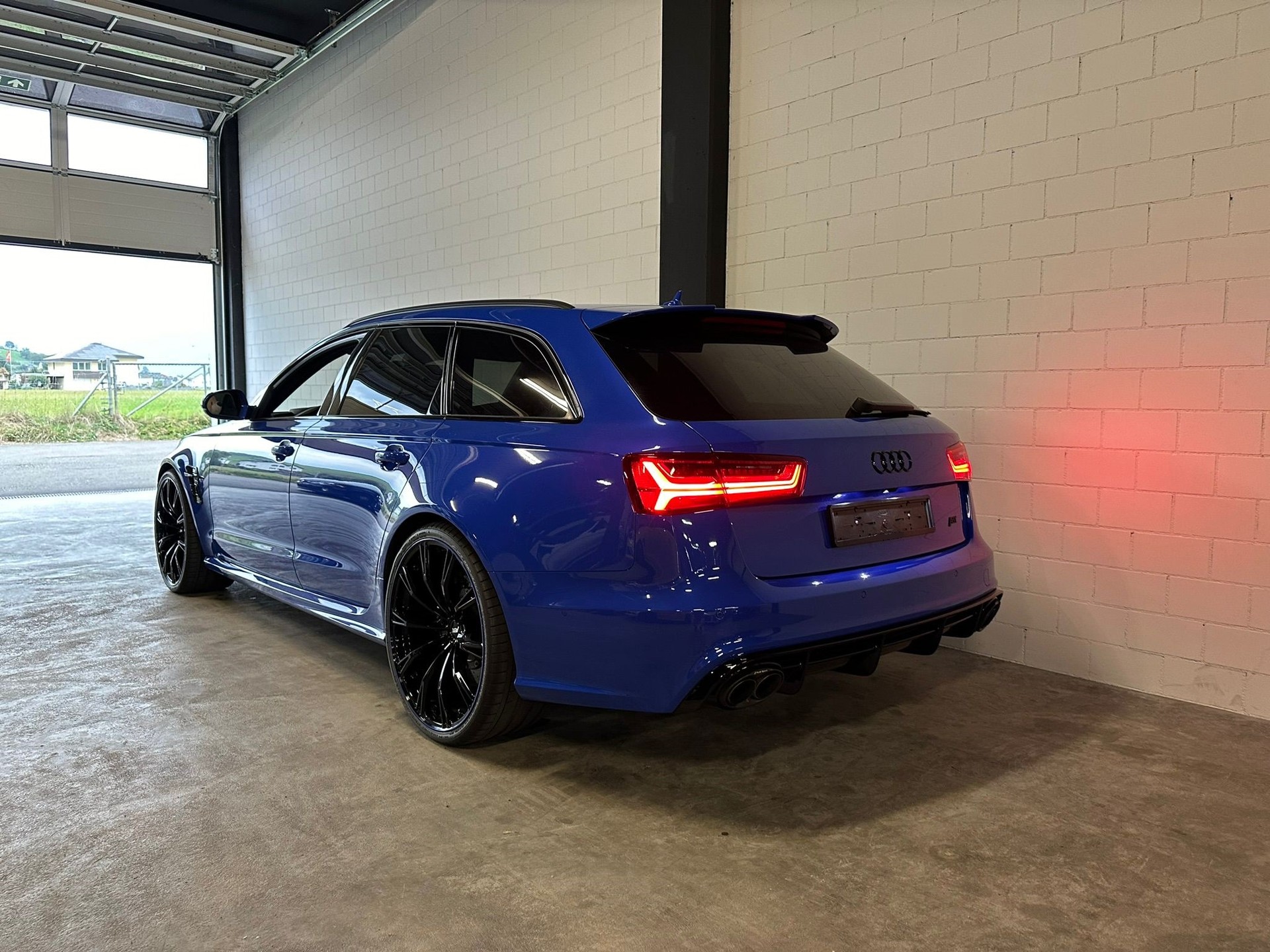 AUDI RS6 Avant 4.0 TFSI V8 performance quattro "NOGARO EDITION - 1 of 150" ABT 735 PS-showroom-element-3