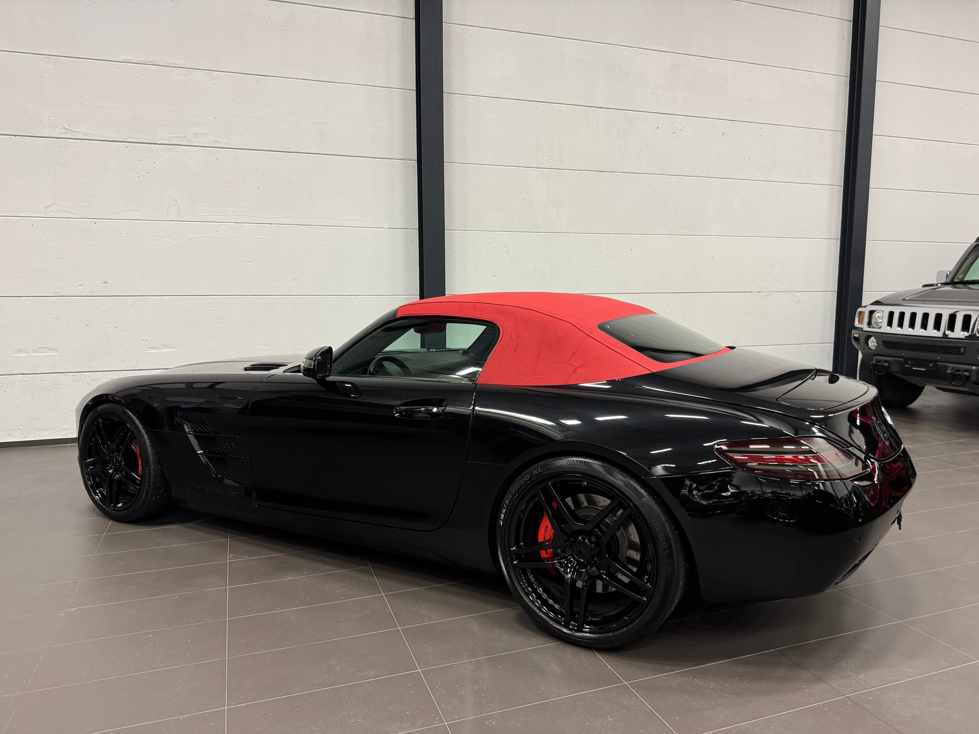 MERCEDES-BENZ SLS 63 AMG Speedshift-image-12