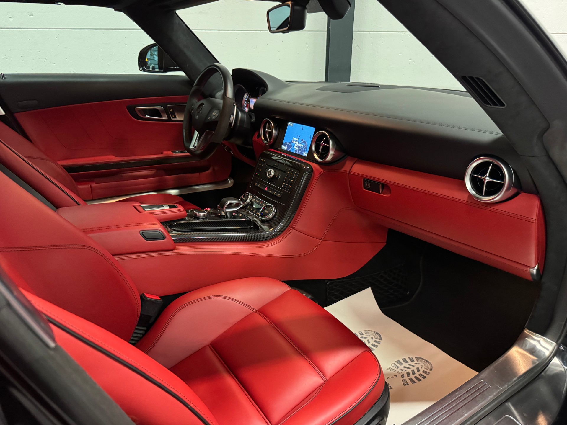 MERCEDES-BENZ SLS 63 AMG Speedshift-image-20