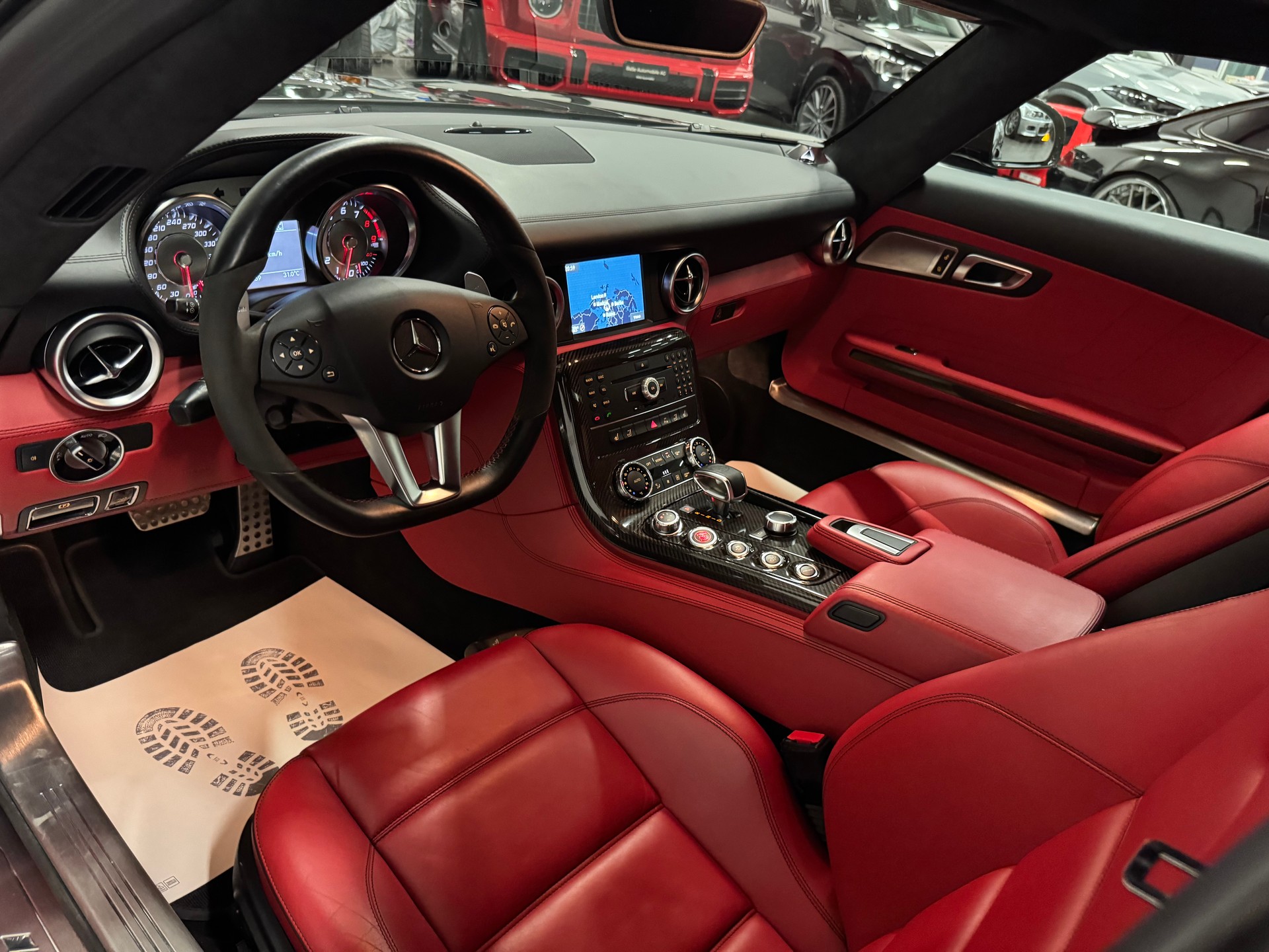 MERCEDES-BENZ SLS 63 AMG Speedshift-image-17