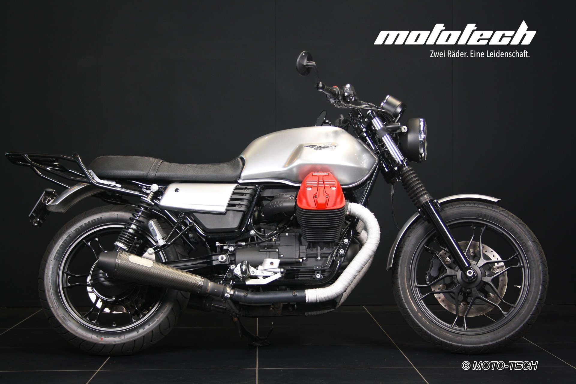 MOTO GUZZI V7 III Stone 750 ABS-image-1