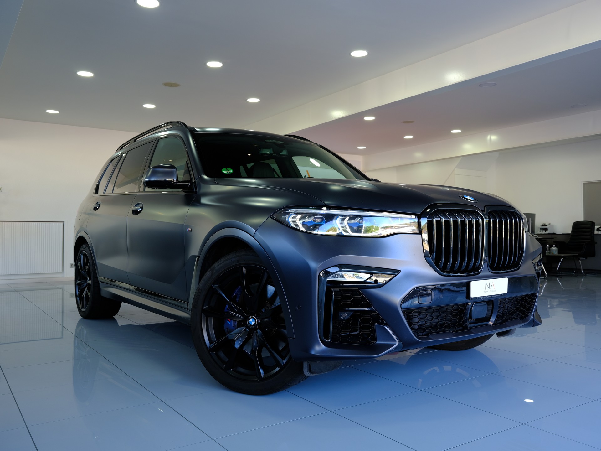 BMW X7 xDrive M50i Steptronic *EDITION DARK SHADOW* *6-SITZER*