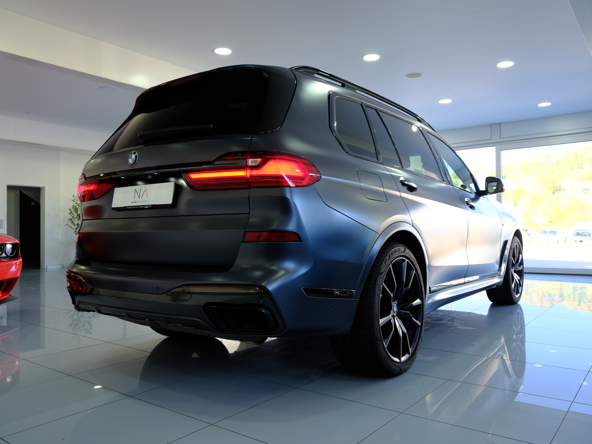 BMW X7 xDrive M50i Steptronic *EDITION DARK SHADOW* *6-SITZER*-image-7