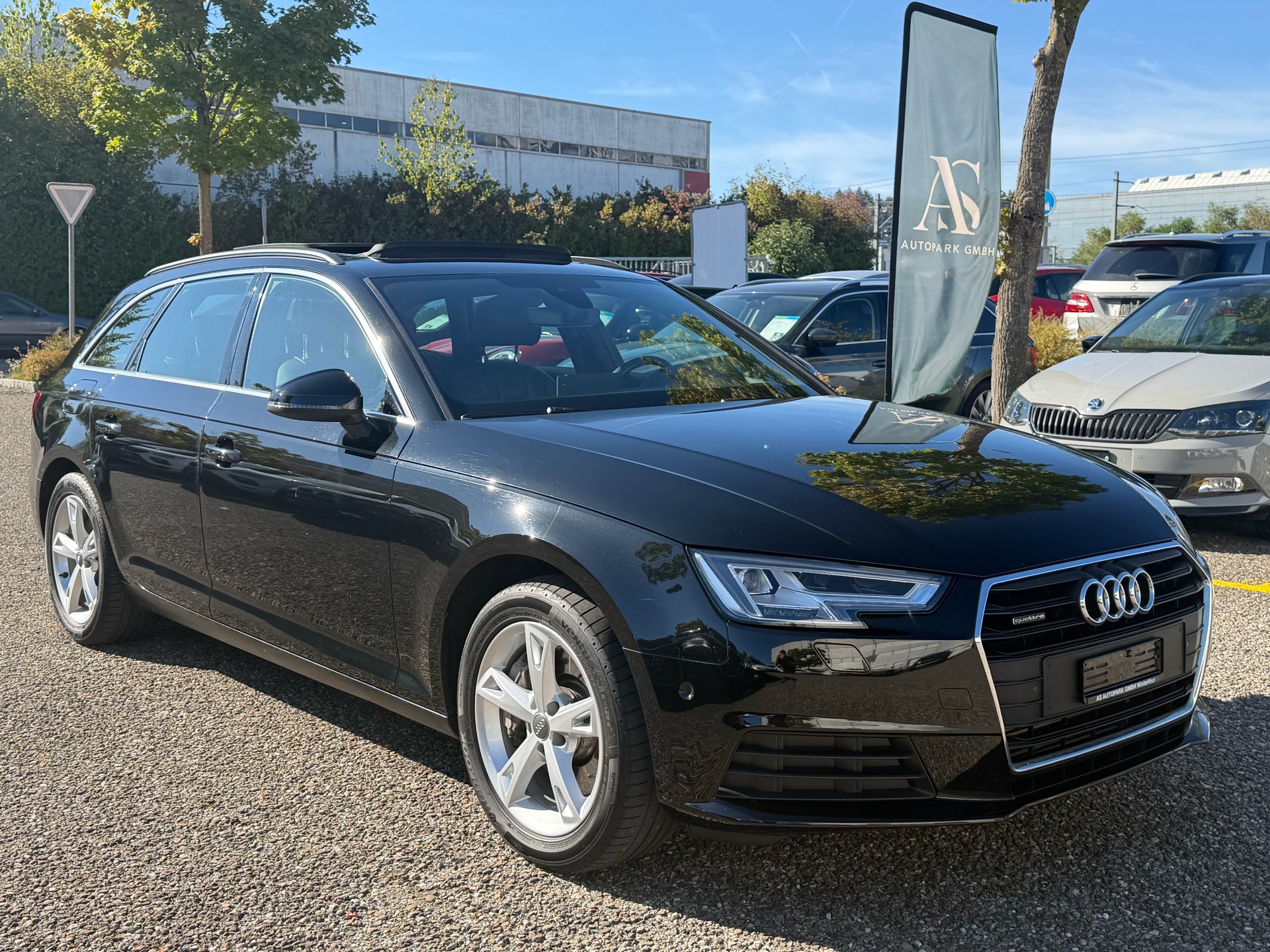 AUDI A4 Avant 2.0 TFSI quattro S-tronic-showroom-element-2