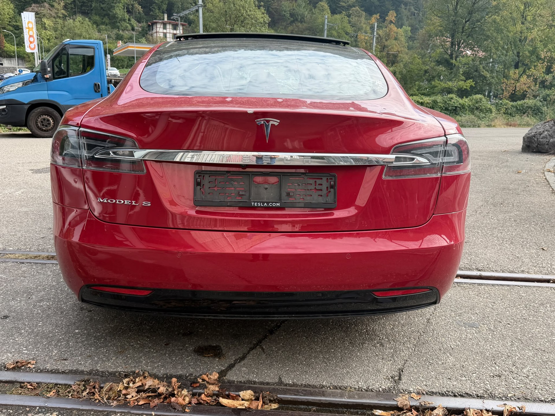 TESLA Model S 100 D-image-8