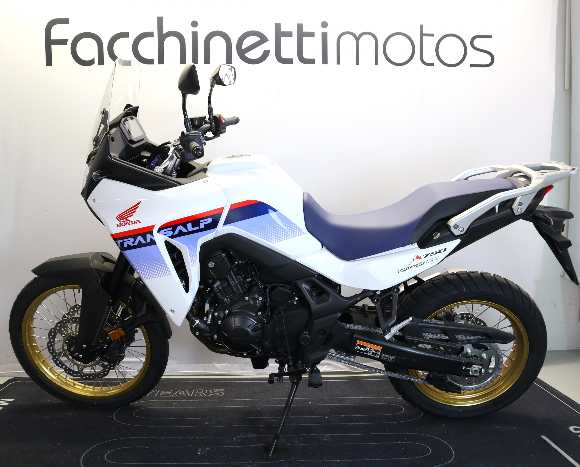HONDA XL 750 Transalp Black-image-2