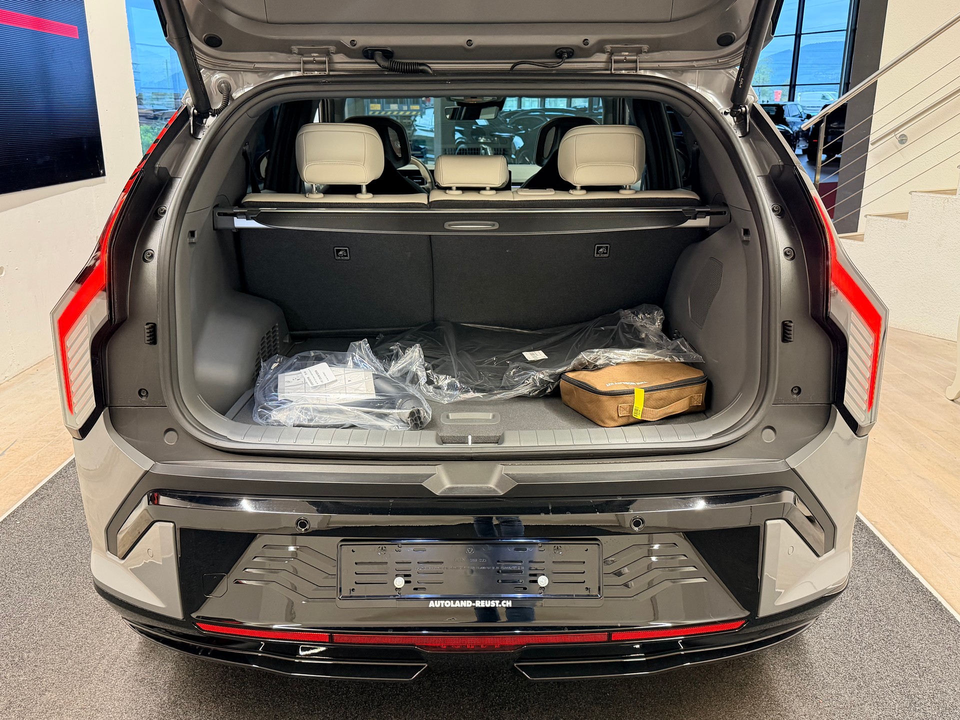 KIA EV3 81,4 kWh GT Line 4x4-image-8