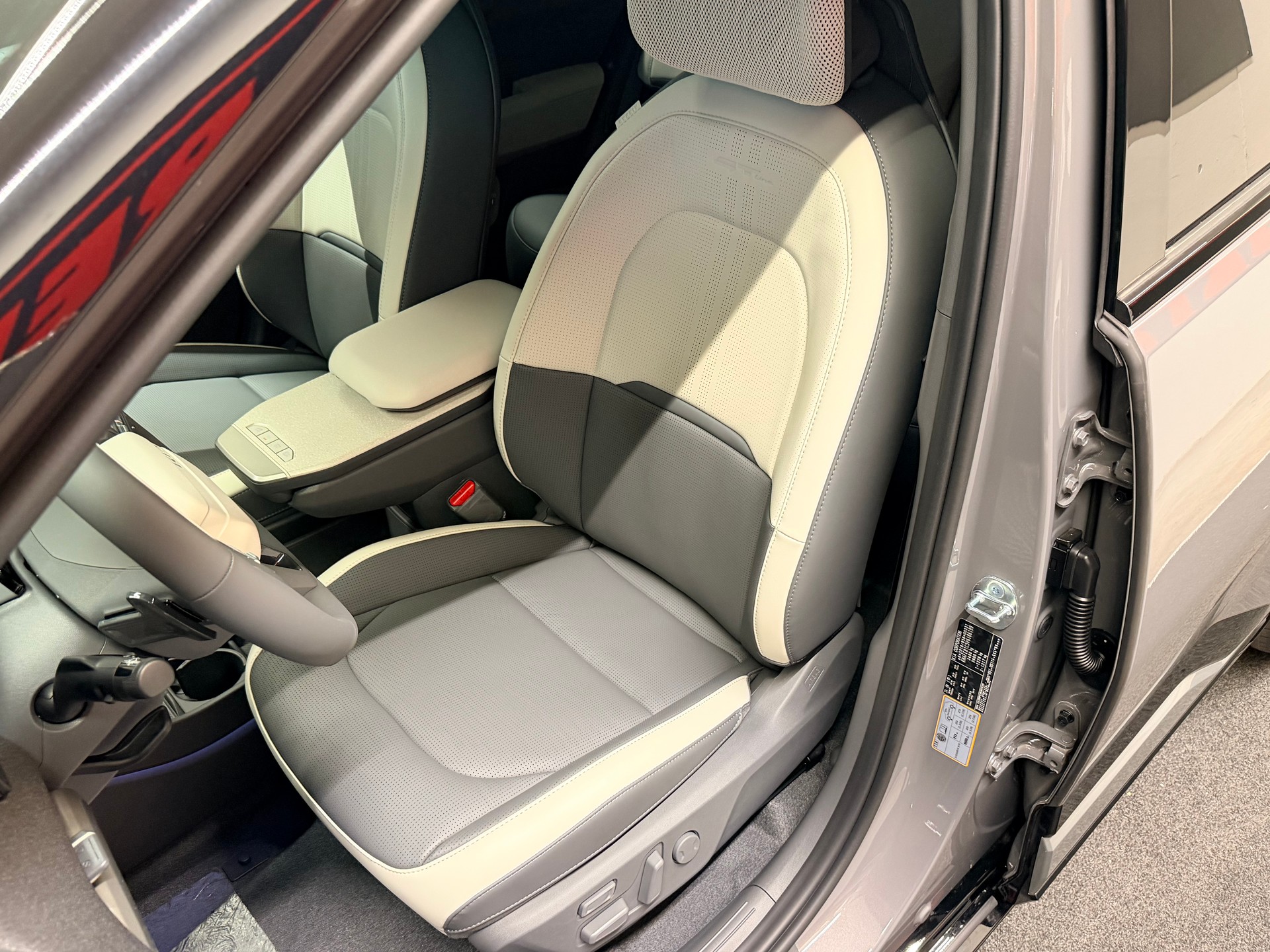 KIA EV3 81,4 kWh GT Line 4x4-image-15