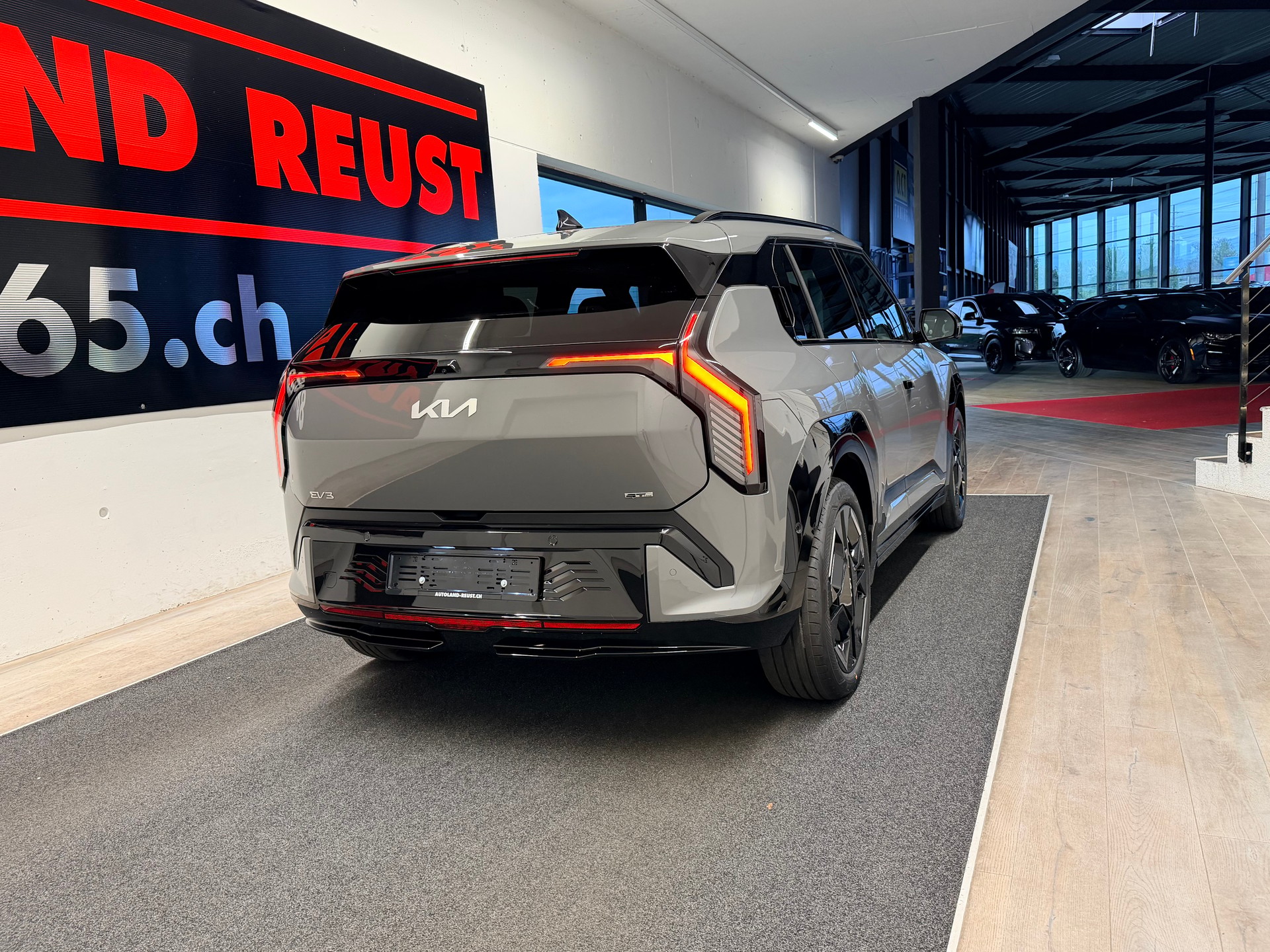 KIA EV3 81,4 kWh GT Line 4x4-image-5