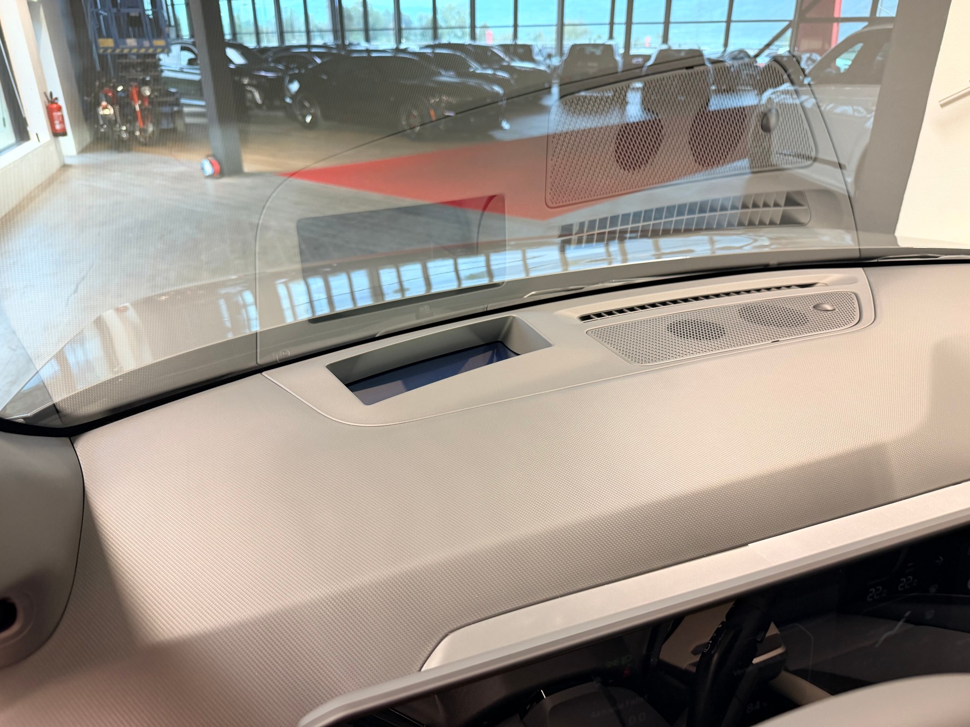 KIA EV3 81,4 kWh GT Line 4x4-image-26