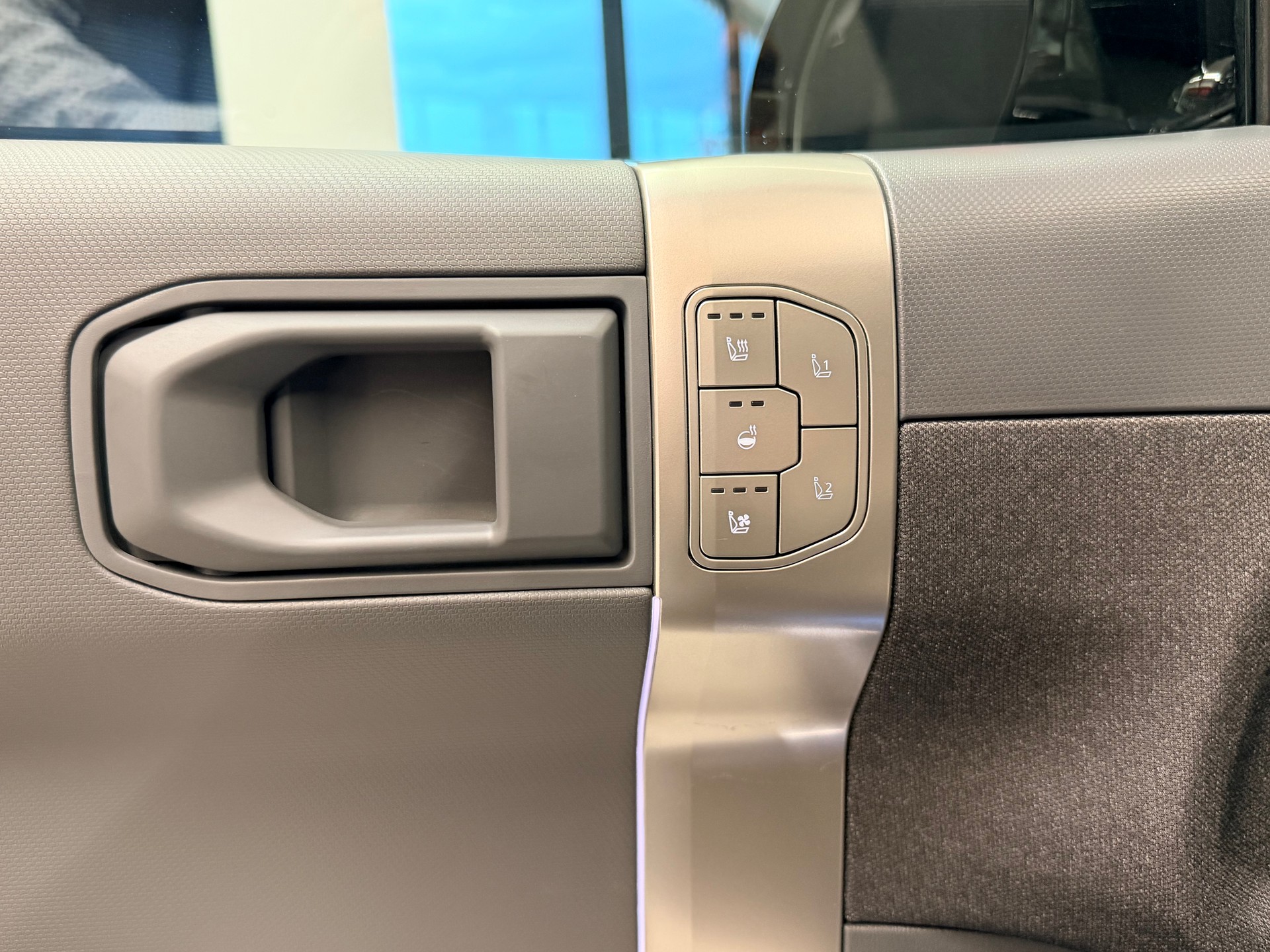 KIA EV3 81,4 kWh GT Line 4x4-image-11