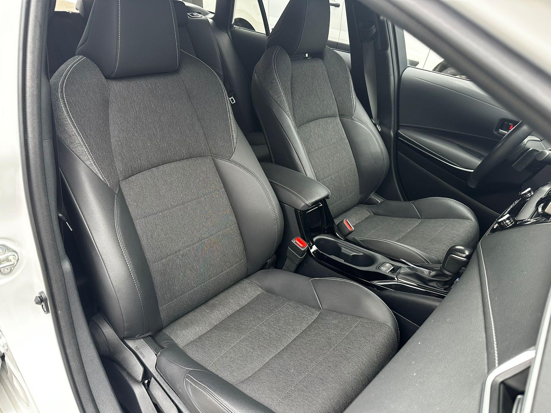 TOYOTA Corolla Touring Sports 2.0 HSD Trend-image-8