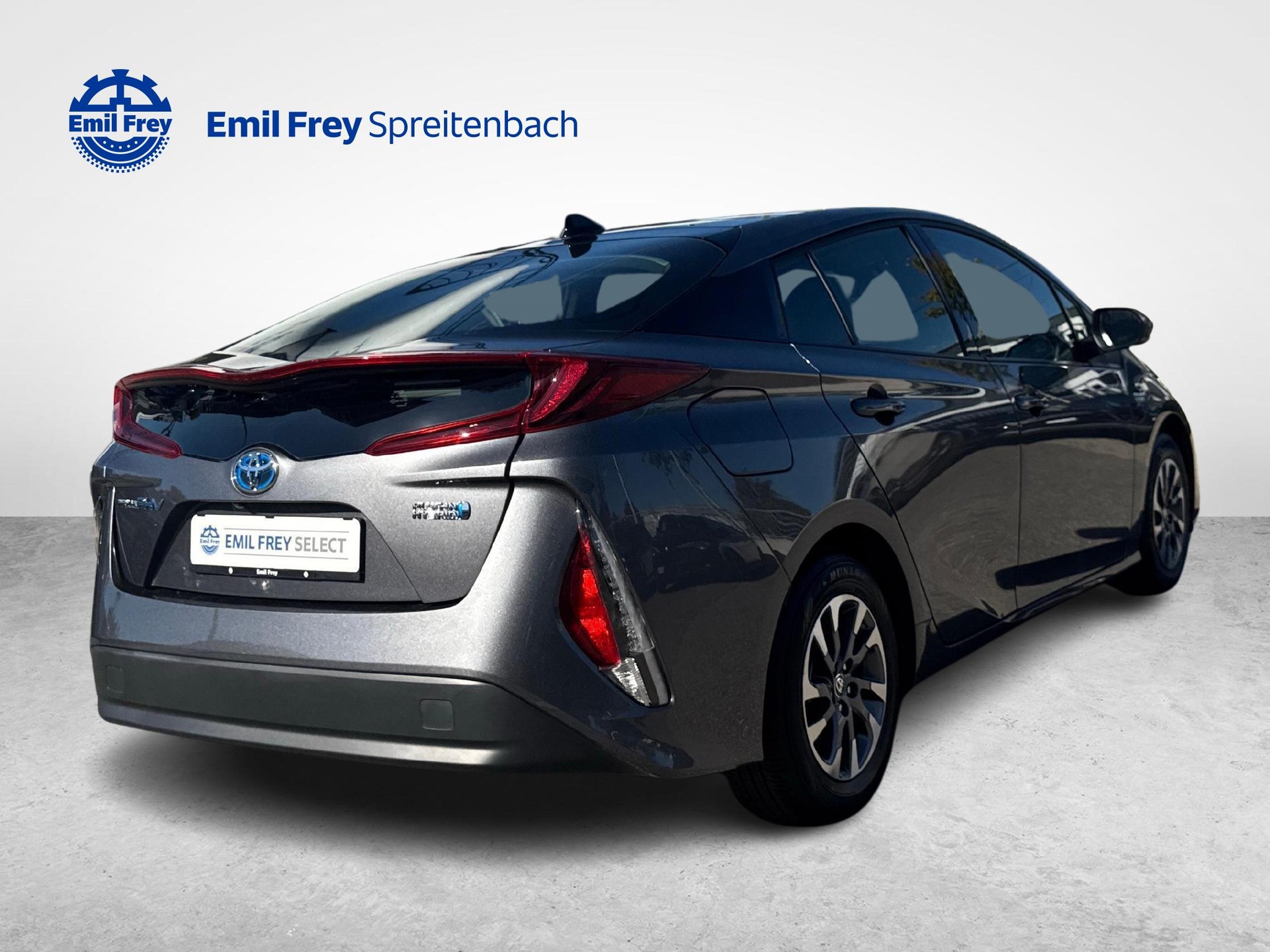 TOYOTA Prius 1.8 VVTi HSD Plug-In Solar-image-4