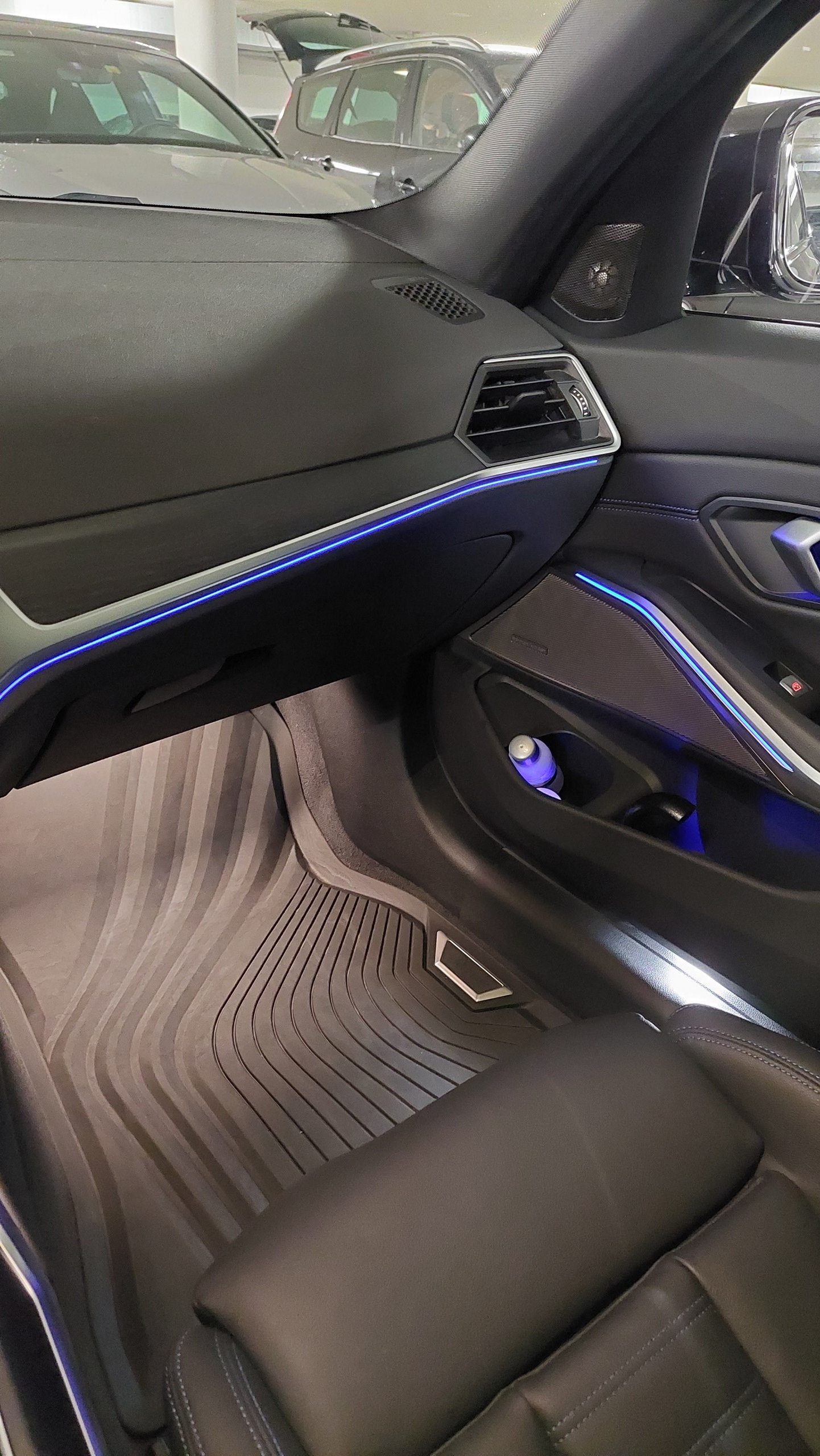 BMW M340i xDrive 48V Touring Steptronic-image-11