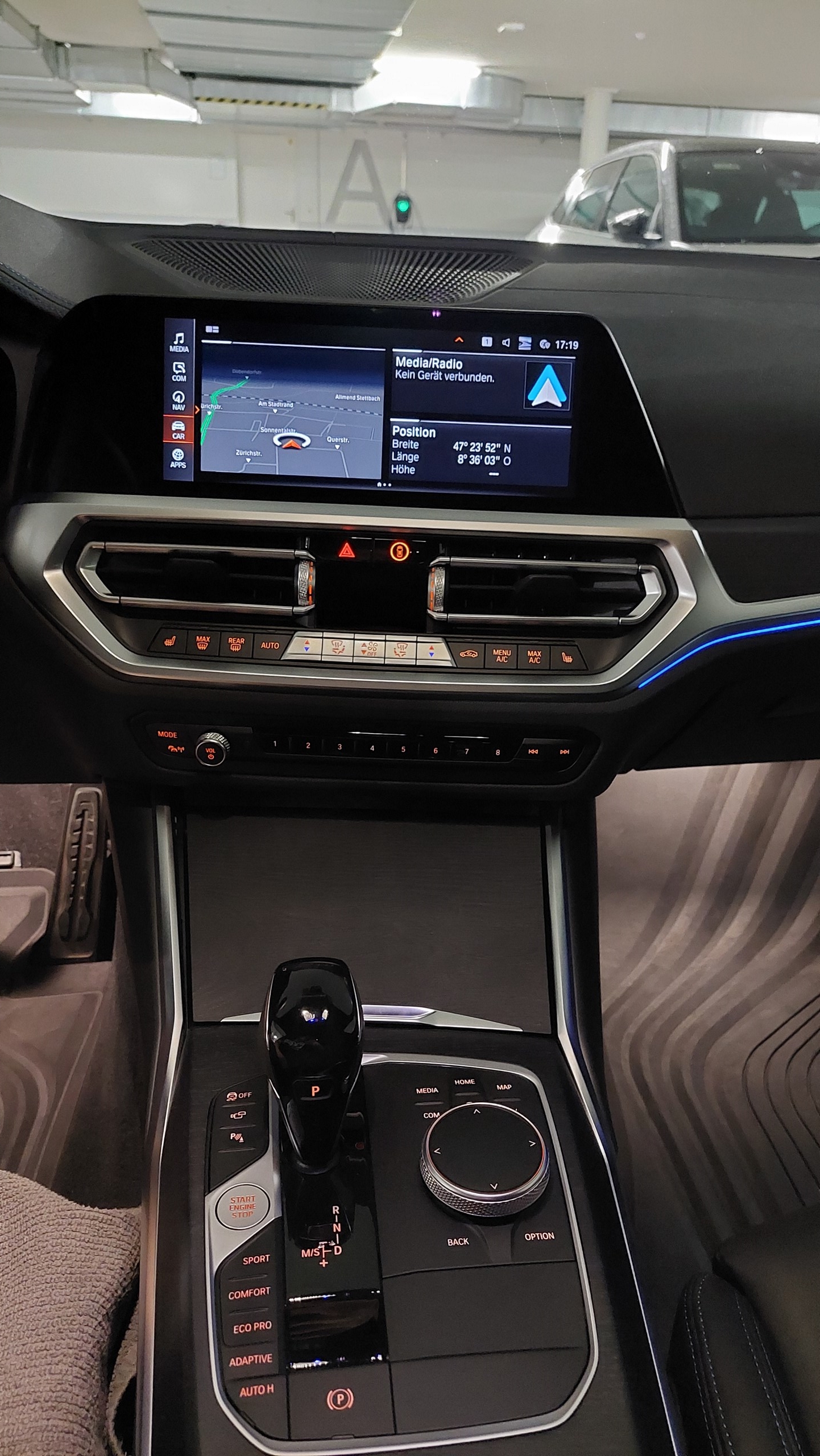 BMW M340i xDrive 48V Touring Steptronic-image-10