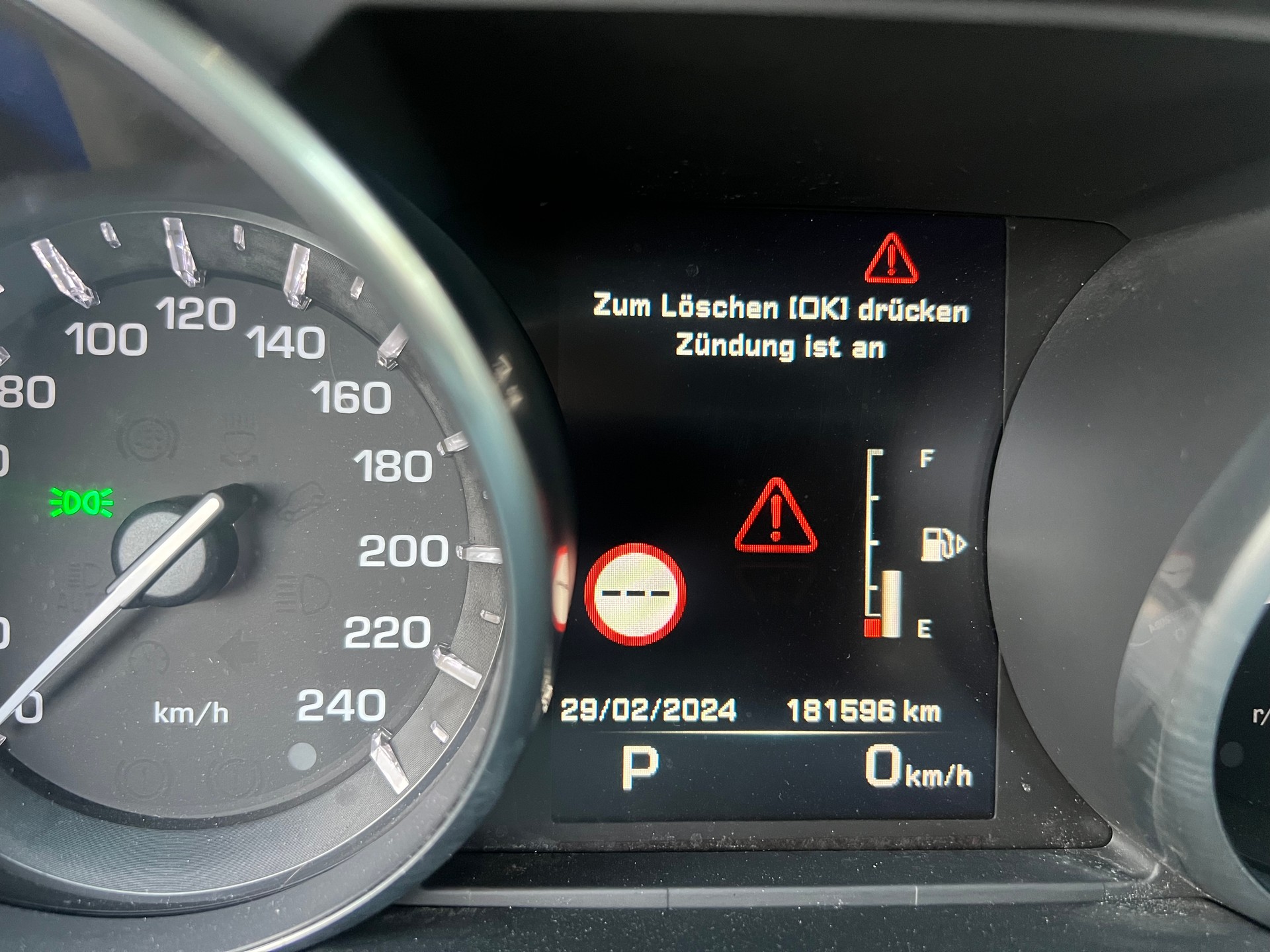 LAND ROVER Range Rover Sport 4.4 SDV8 HSE Dynamic Automatic-image-11