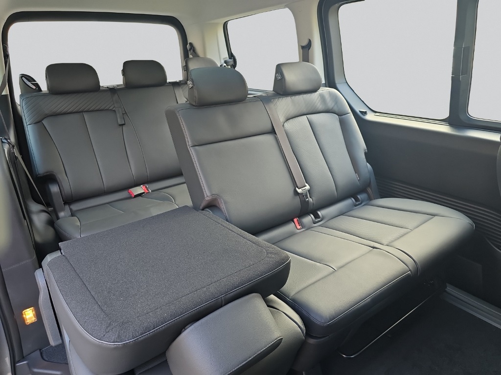 HYUNDAI Staria Wagon 1.6 T-GDi HEV Vertex-image-10