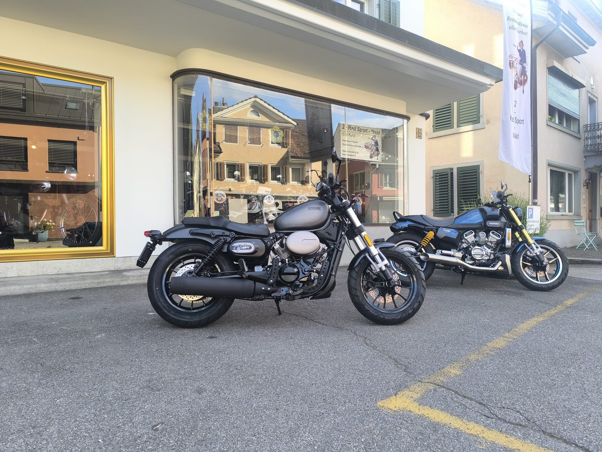 HYOSUNG GV 300 Bobber-image-9