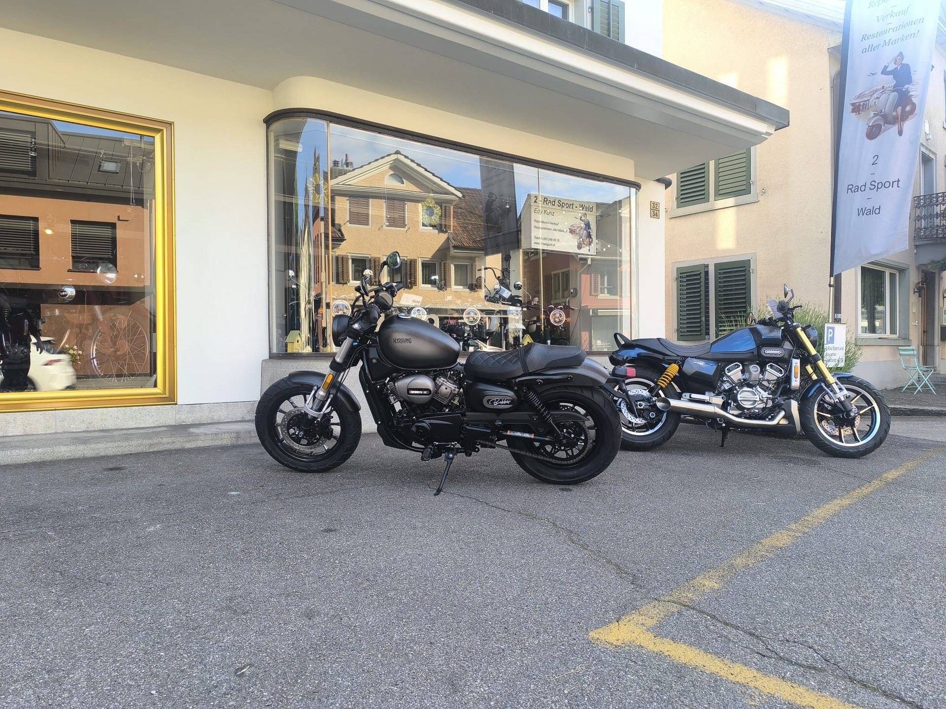 HYOSUNG GV 300 Bobber-image-3